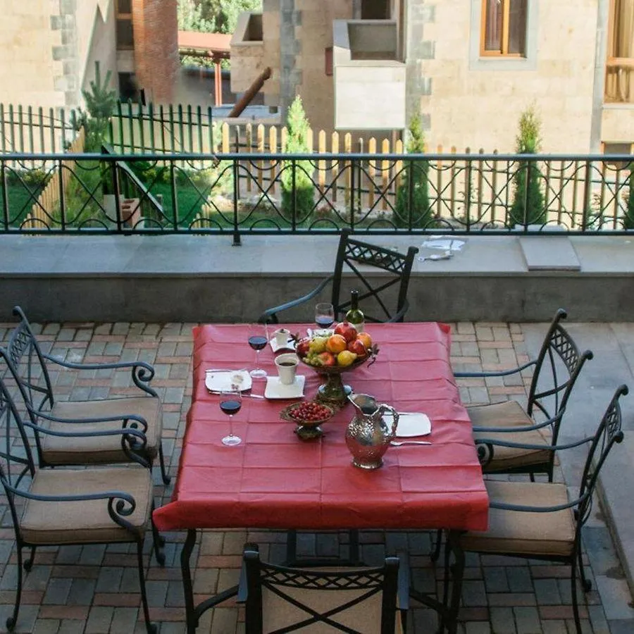 Garden in Marrone Hotel Tsaghkadzor