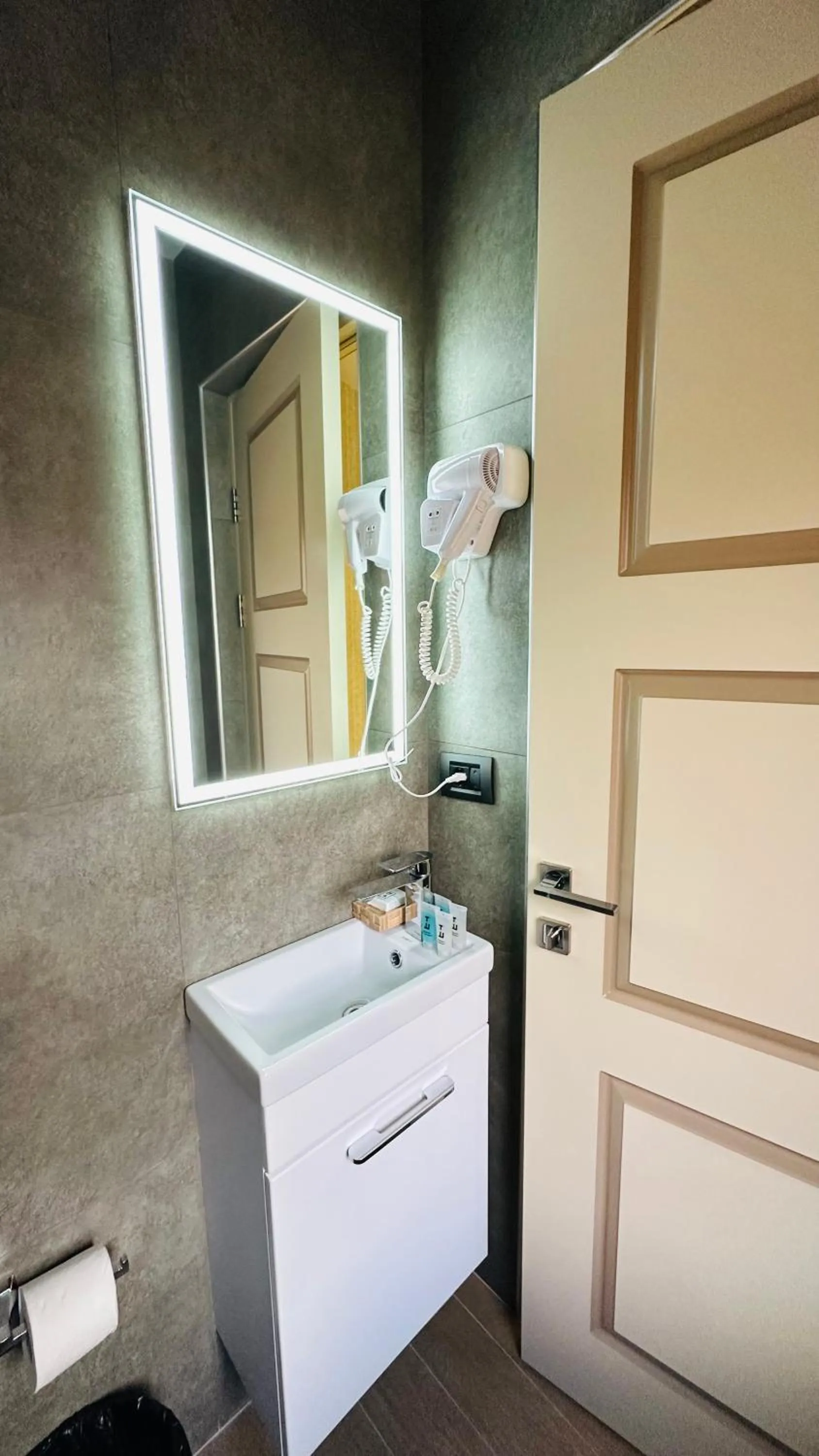 Bathroom in Marrone Hotel Tsaghkadzor