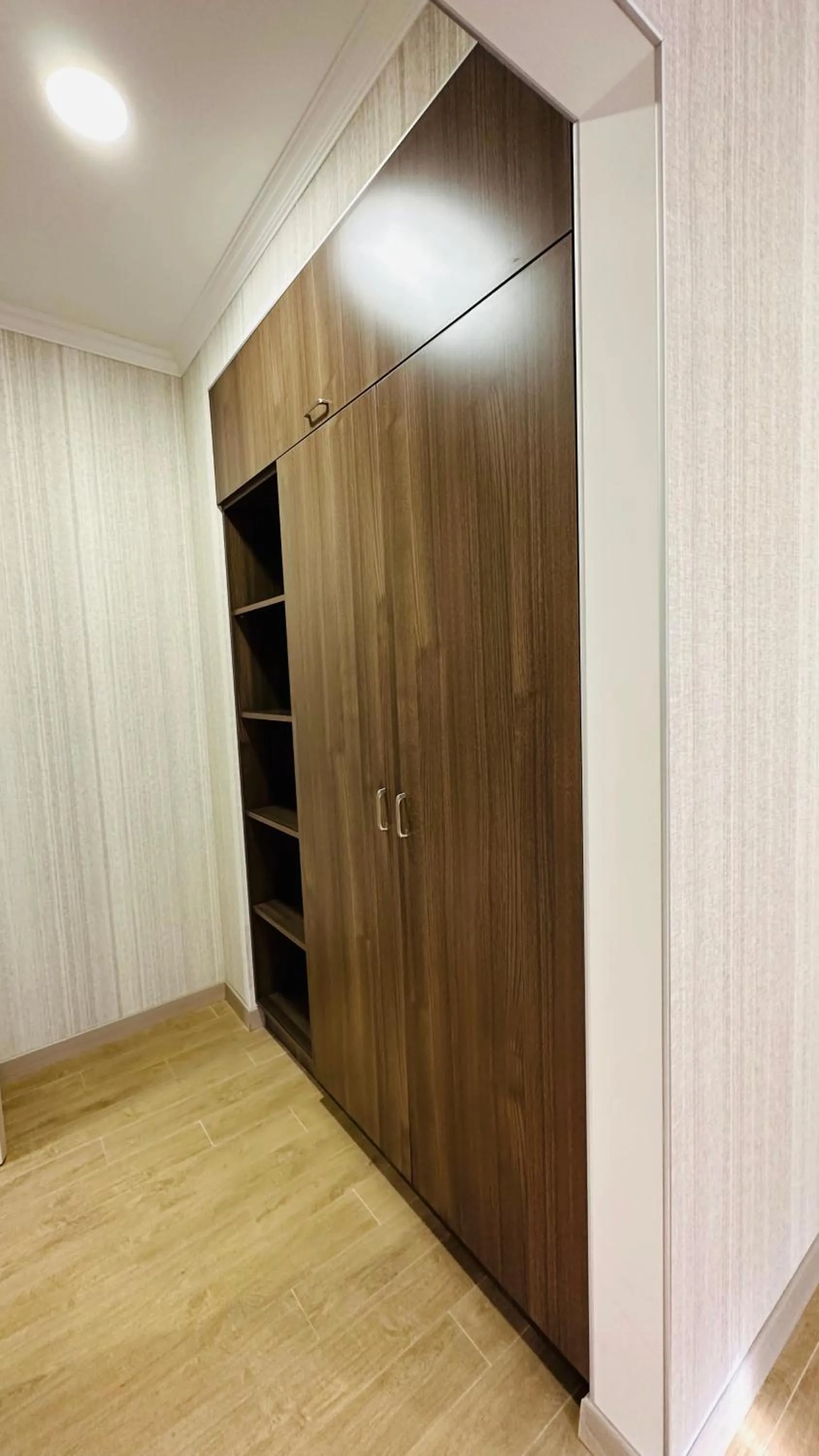 wardrobe in Marrone Hotel Tsaghkadzor