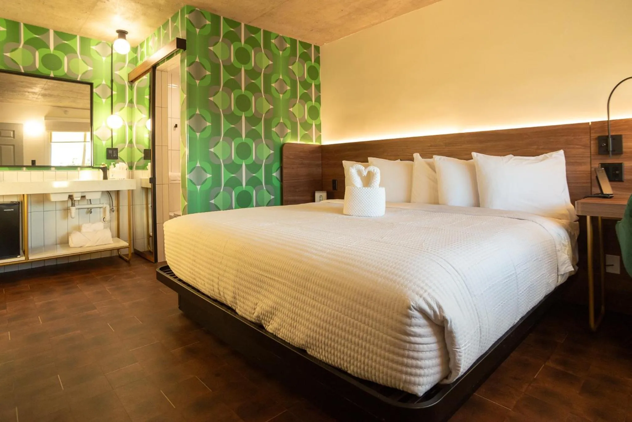 Bed in The Alice Hotel