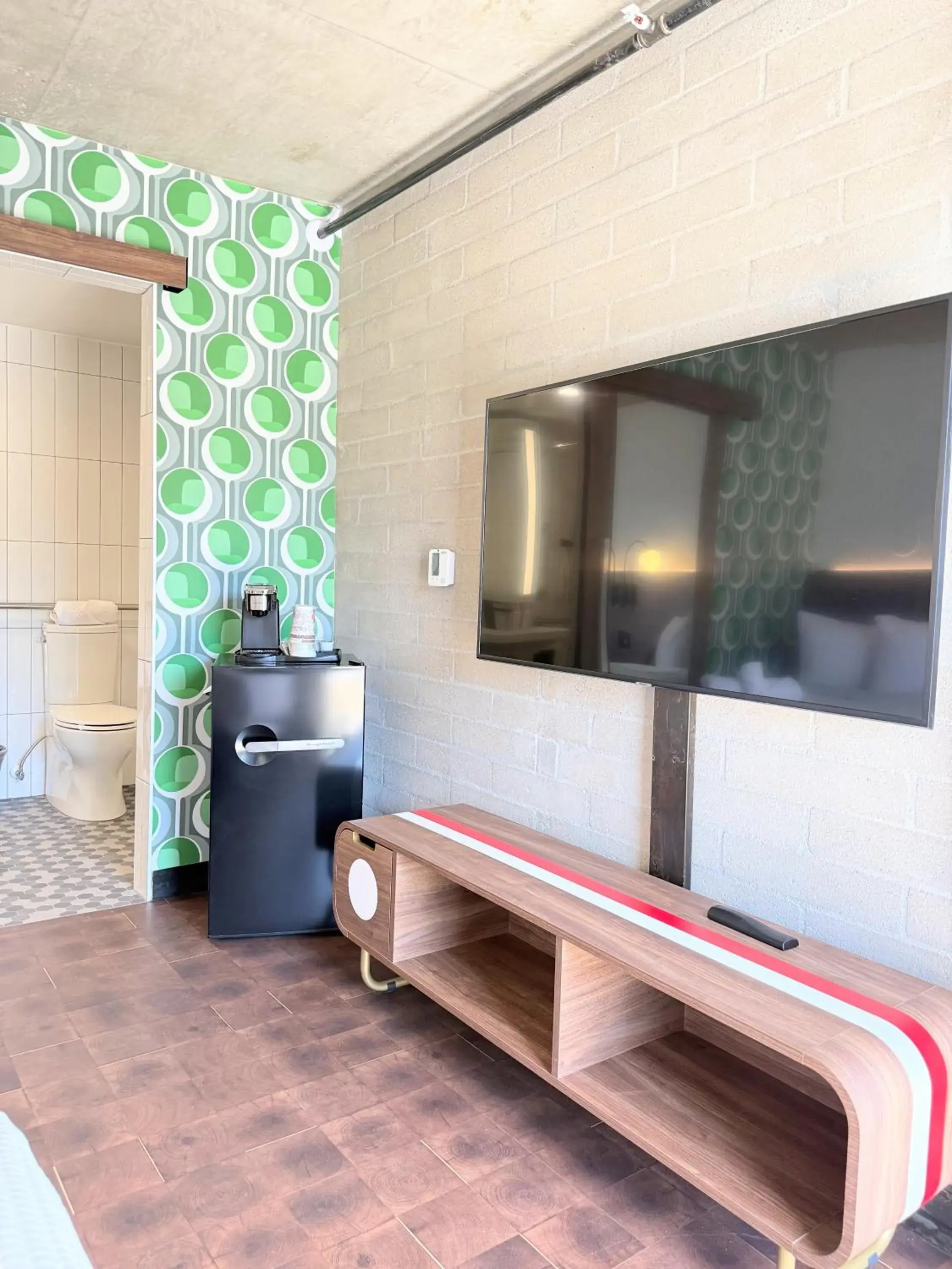 Twin Room - Disability Access in The Alice Hotel Twin Room - Disability Access in The Alice Hotel