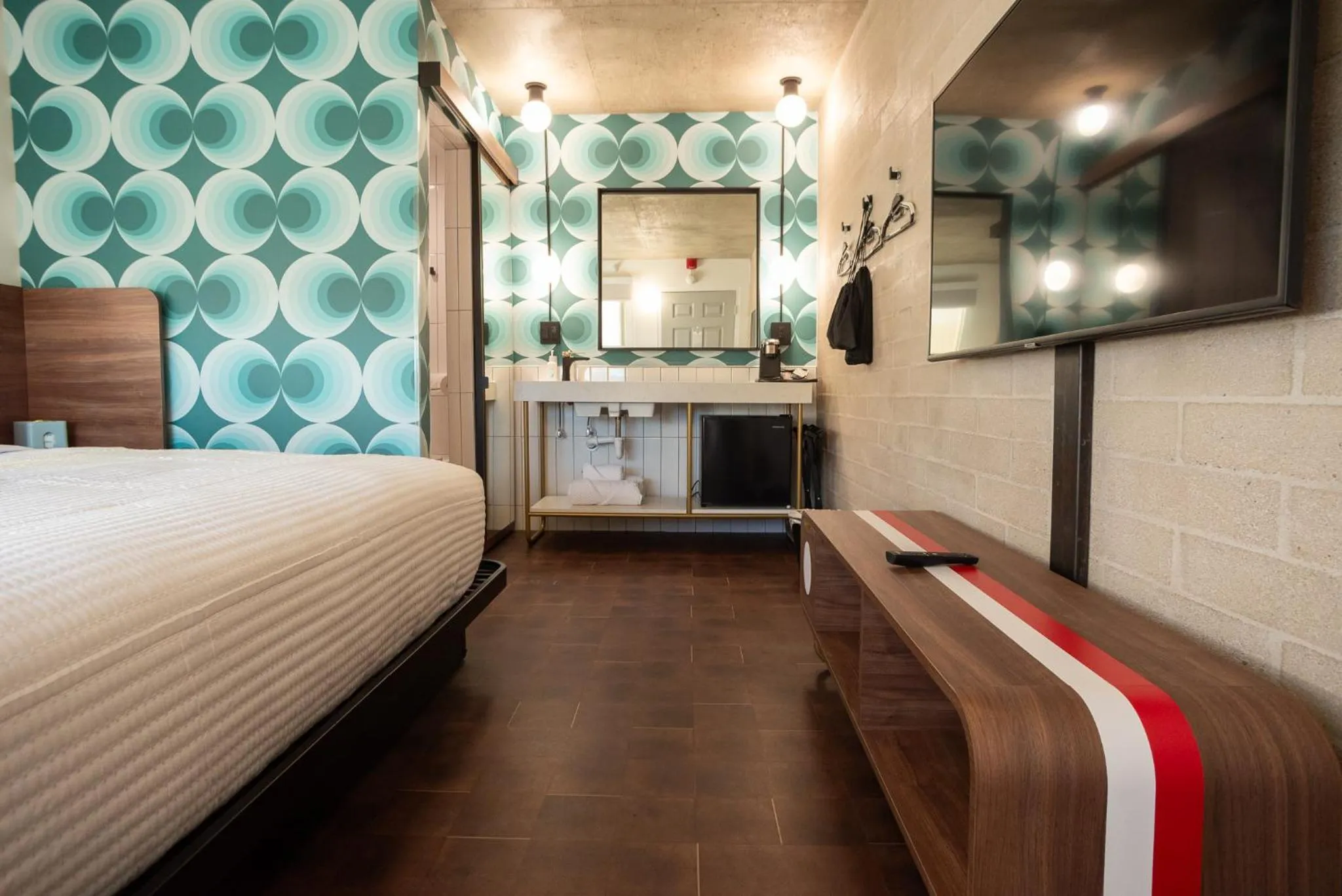 Bed in The Alice Hotel