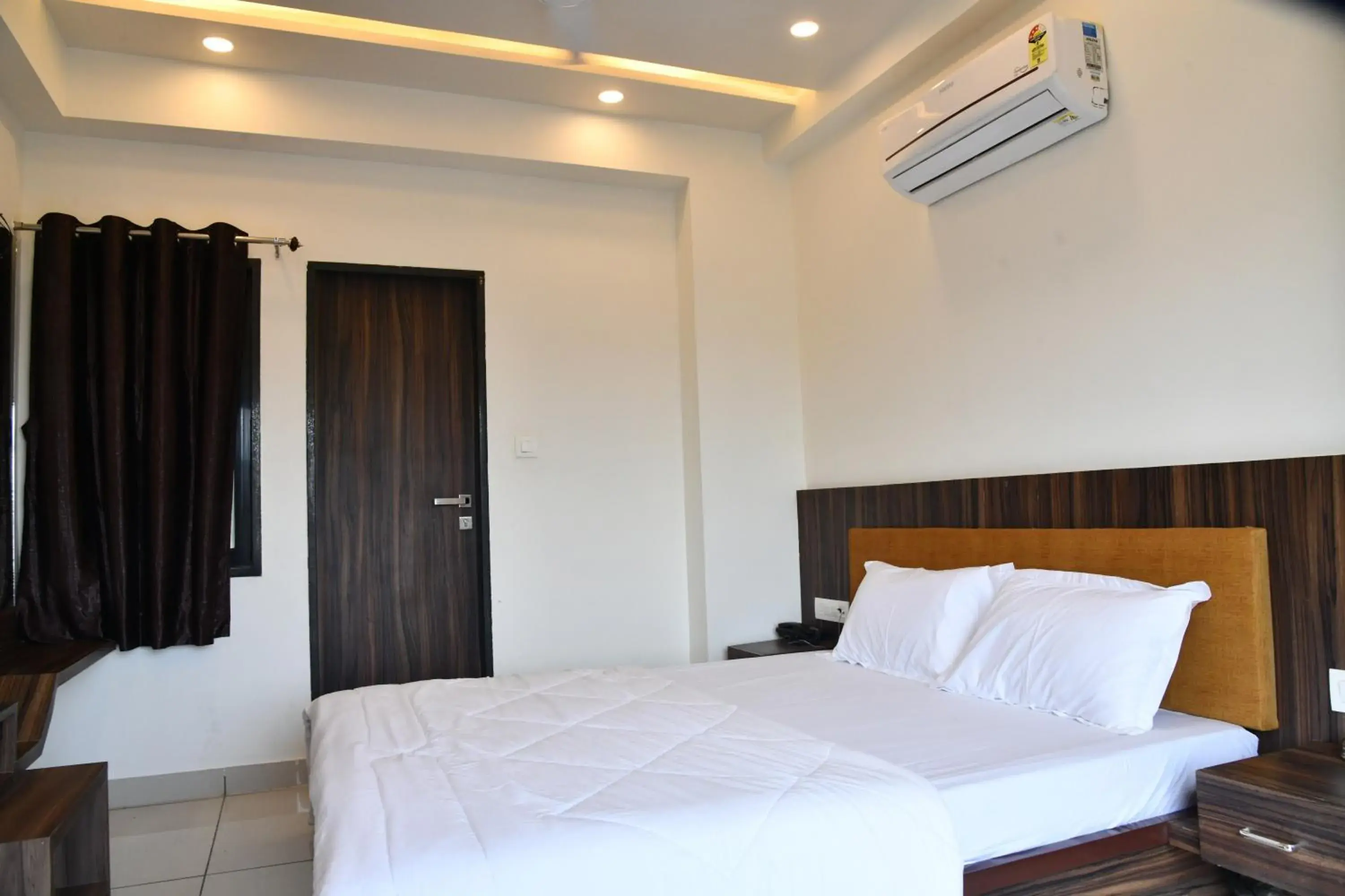 Bed in Hotel Shreeji Palace Bed in Hotel Shreeji Palace