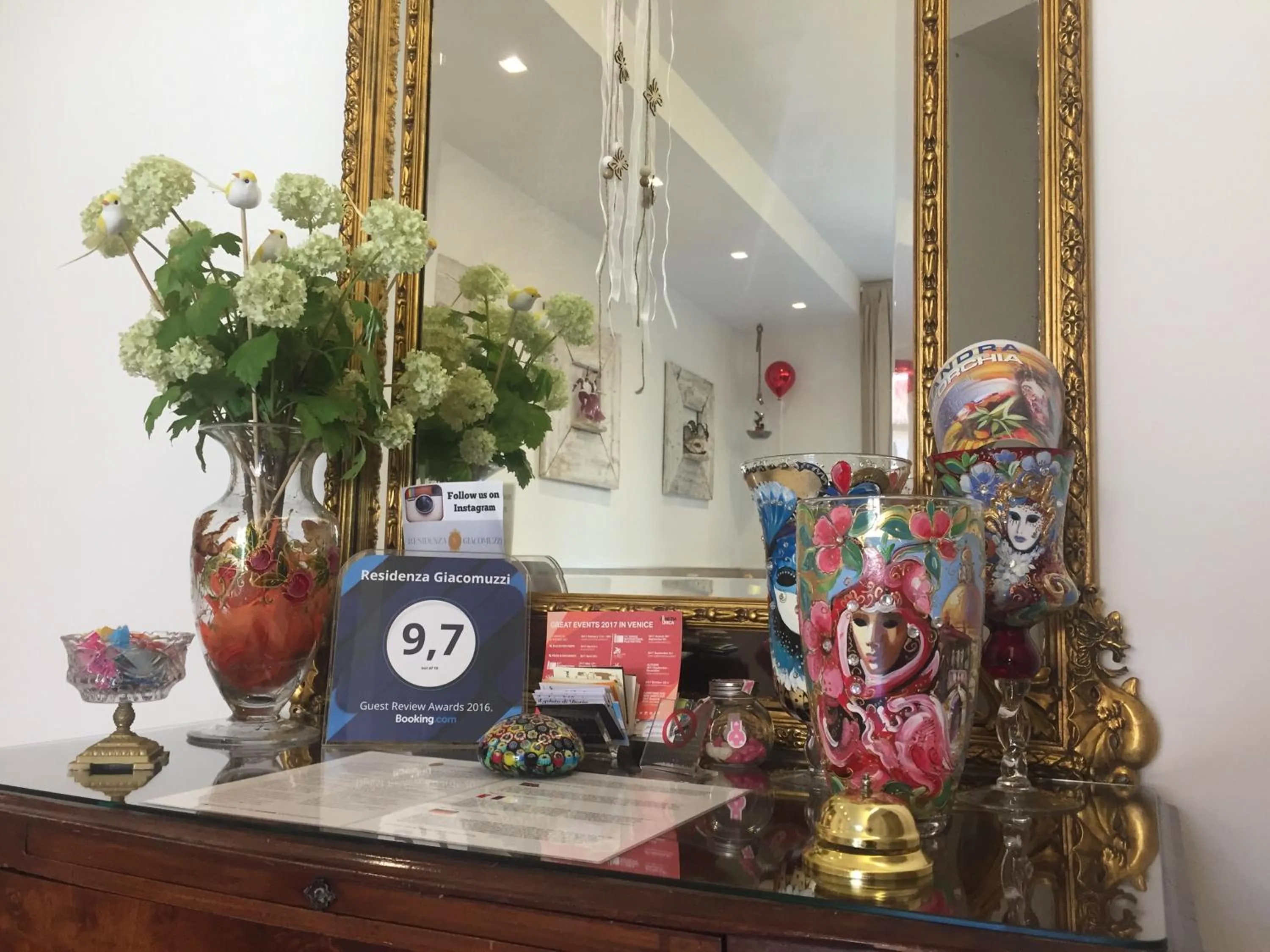 Communal lounge/ TV room in Residenza Giacomuzzi