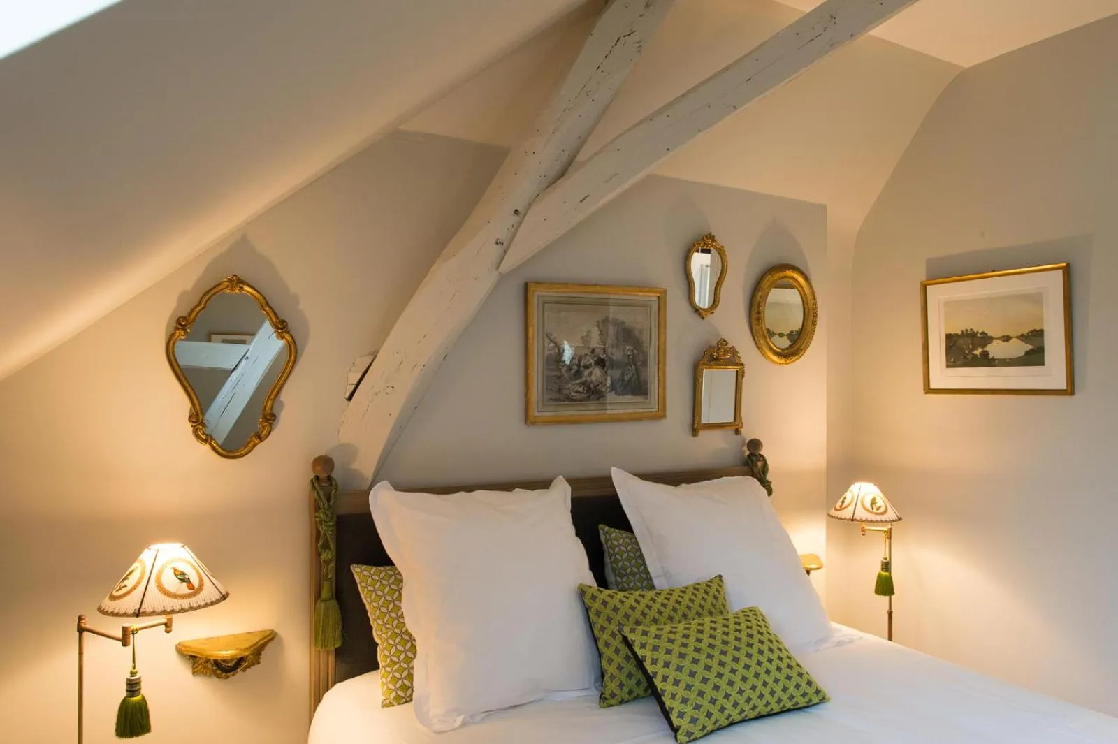 Bedroom, Bed in La Folie Saint Julien