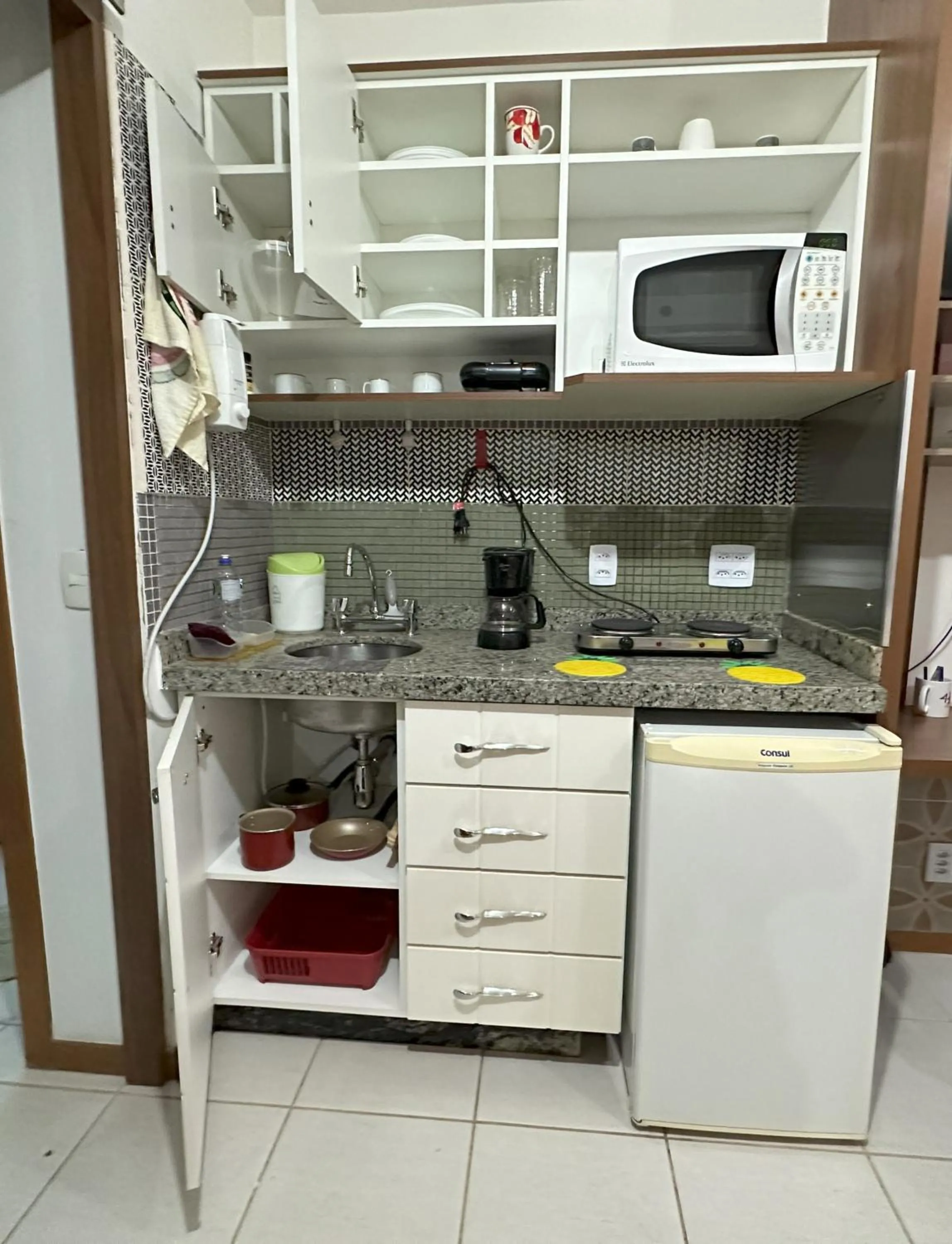 Kitchen or kitchenette in Apart-Hotel Biarritz Hplus Long Stay