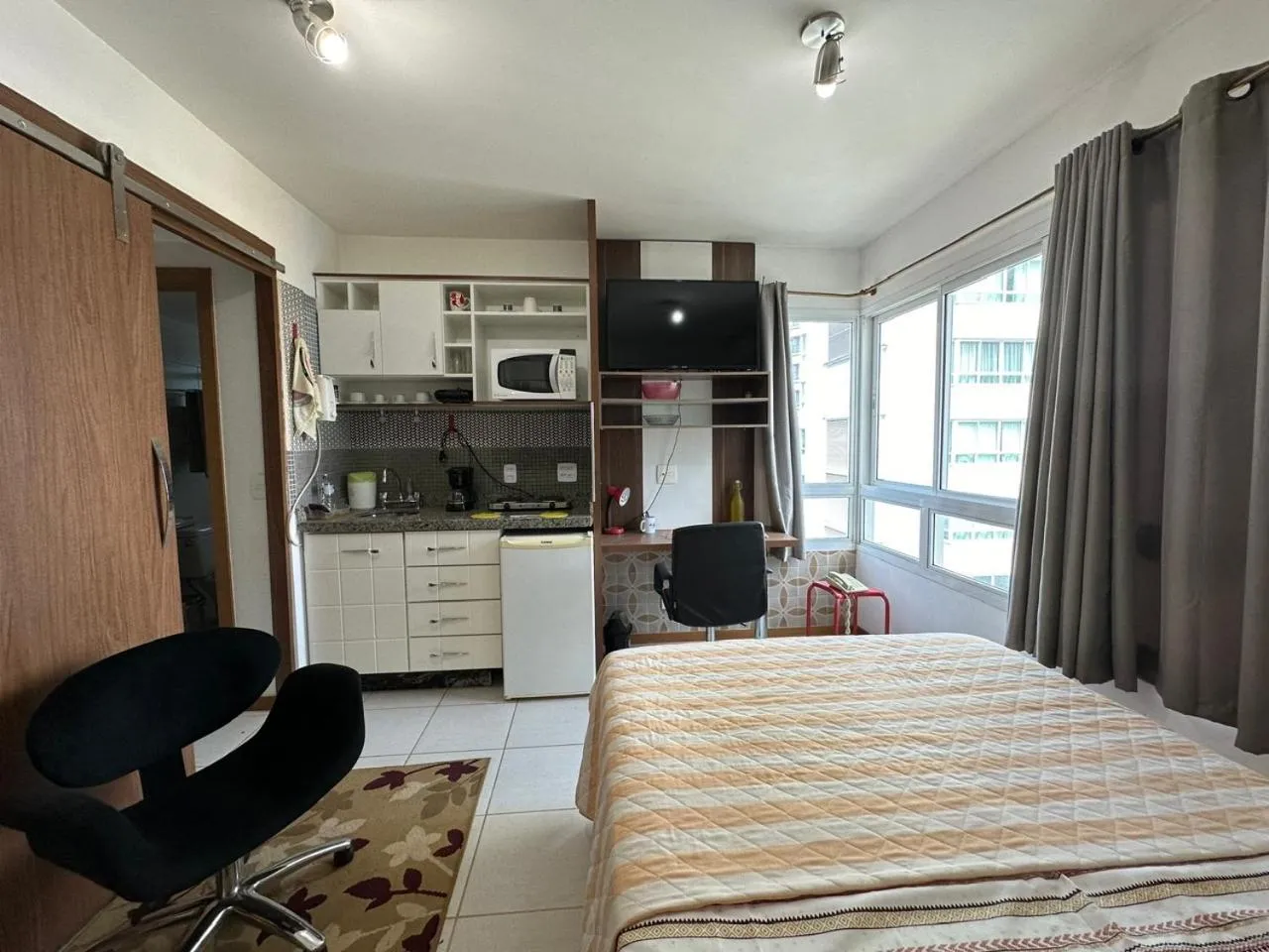 TV and multimedia, Bed in Apart-Hotel Biarritz Hplus Long Stay