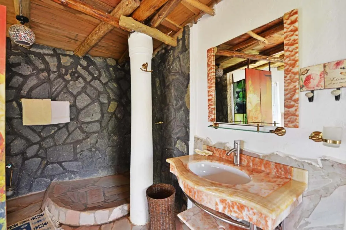 Malakai Eco Lodge