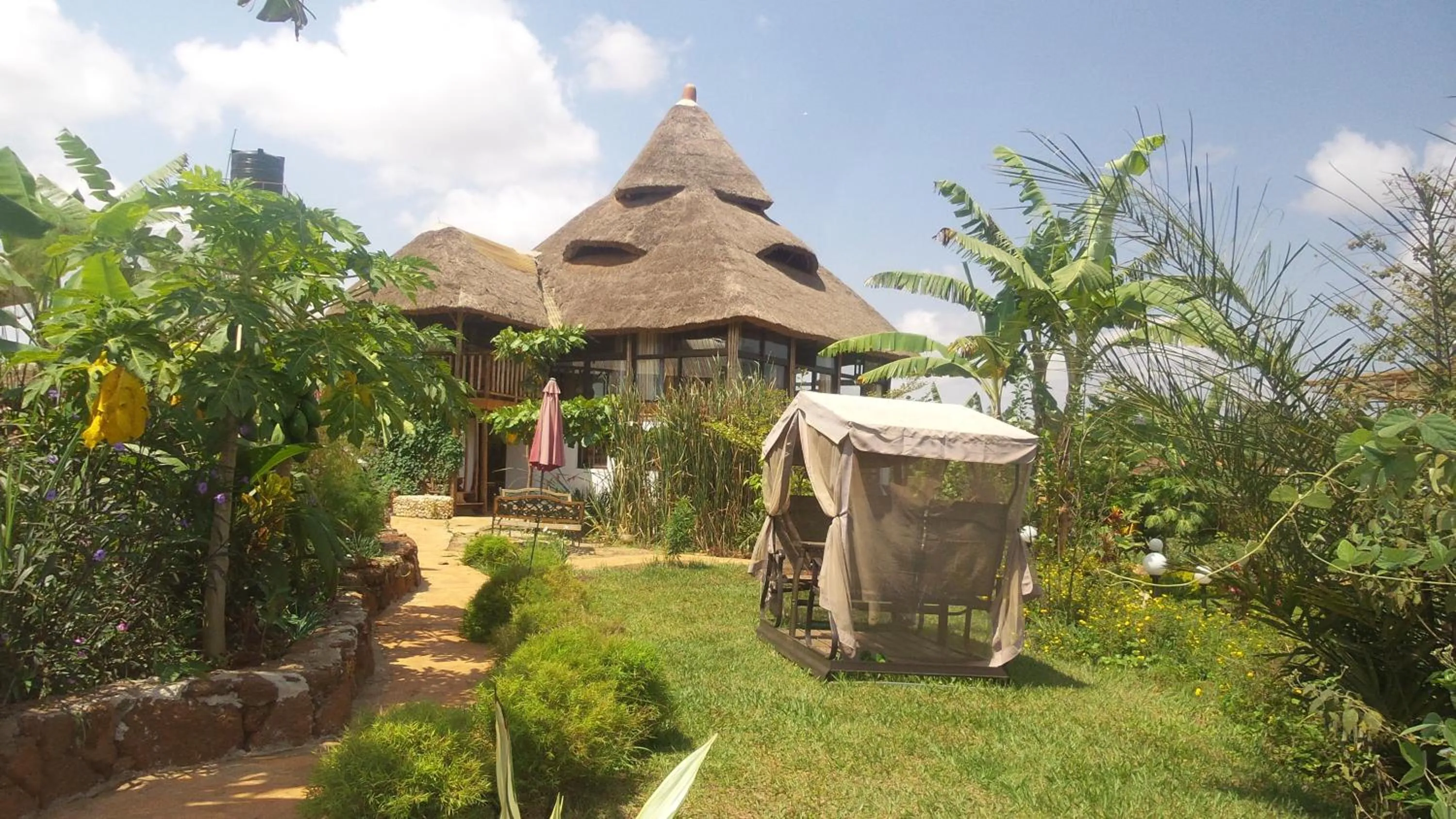 Facade/entrance in Malakai Eco Lodge