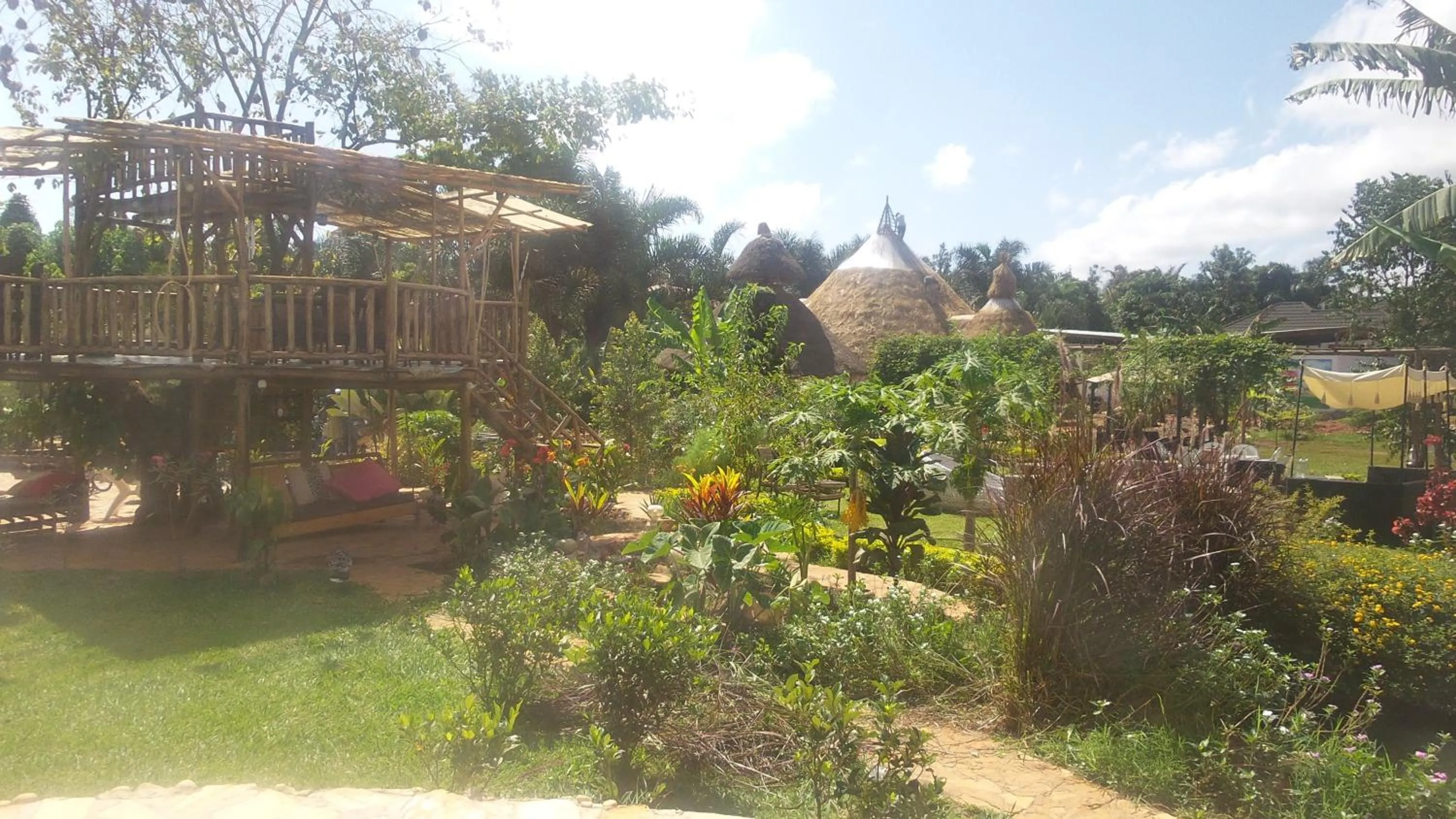 Garden view in Malakai Eco Lodge