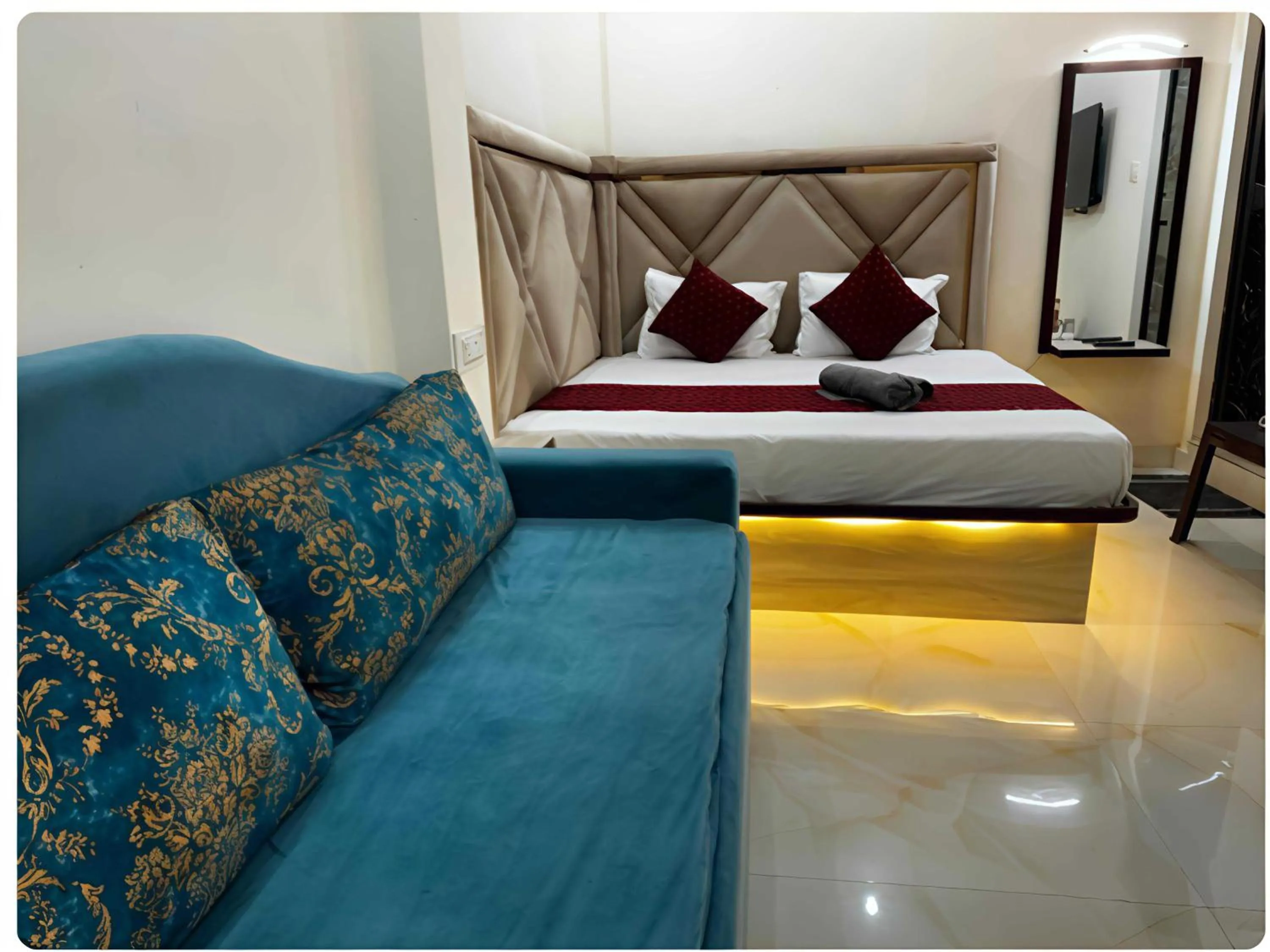 Bedroom, Bed in Super Hotel O City Inn