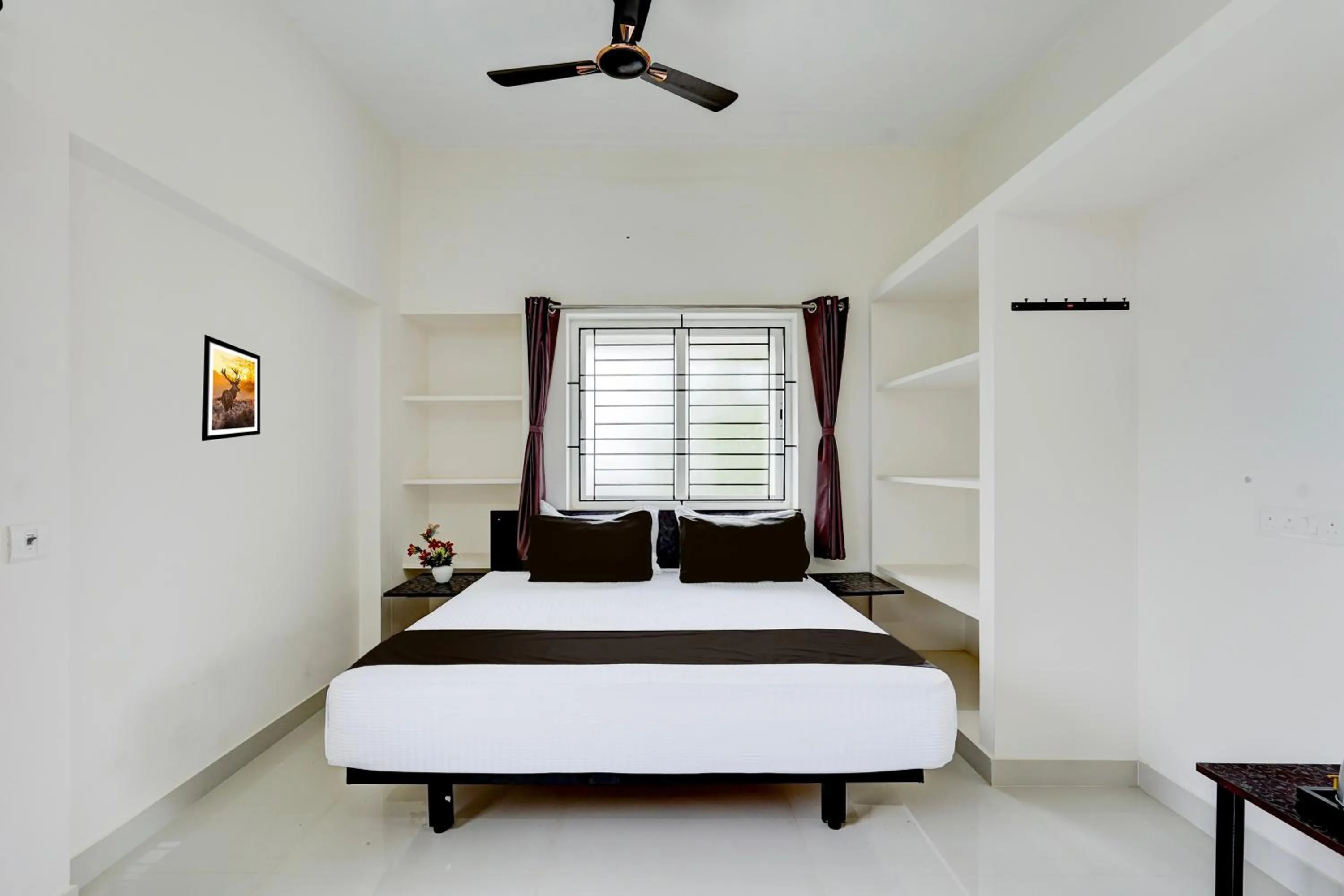 Bedroom, Bed in Hotel O Elegant Residency Vandalur Zoo