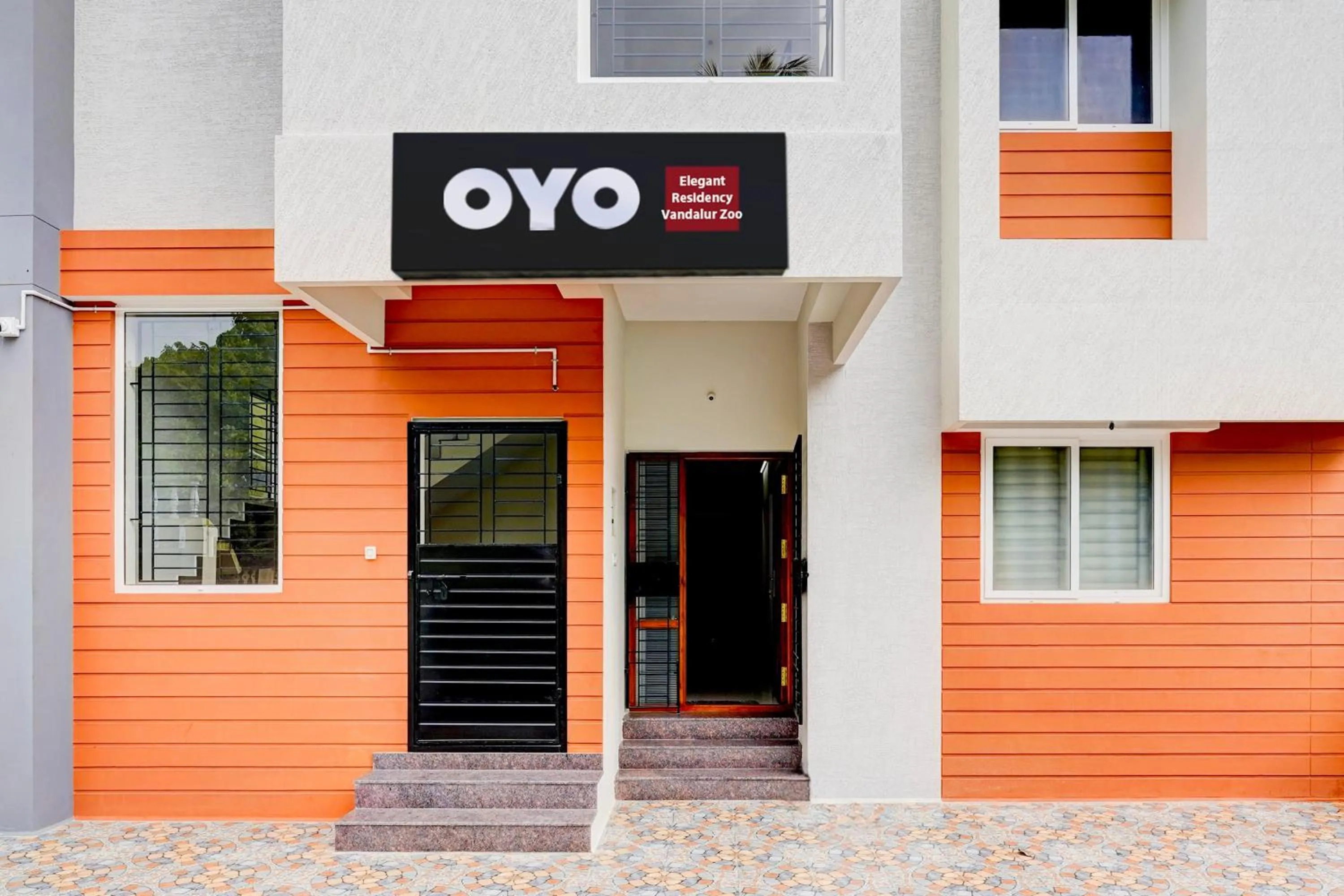 Facade/entrance in Hotel O Elegant Residency Vandalur Zoo