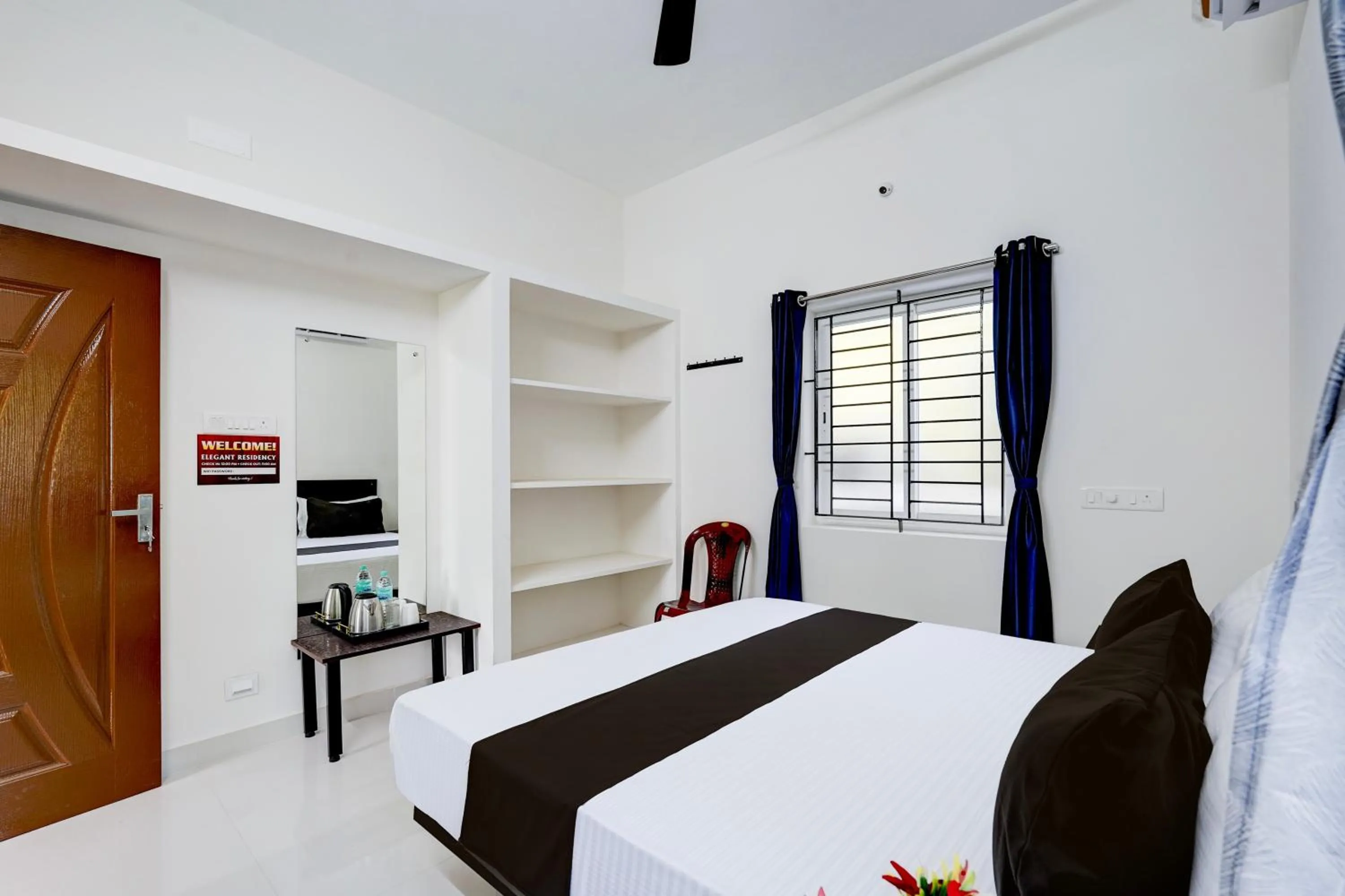 Bedroom, Bed in Hotel O Elegant Residency Vandalur Zoo