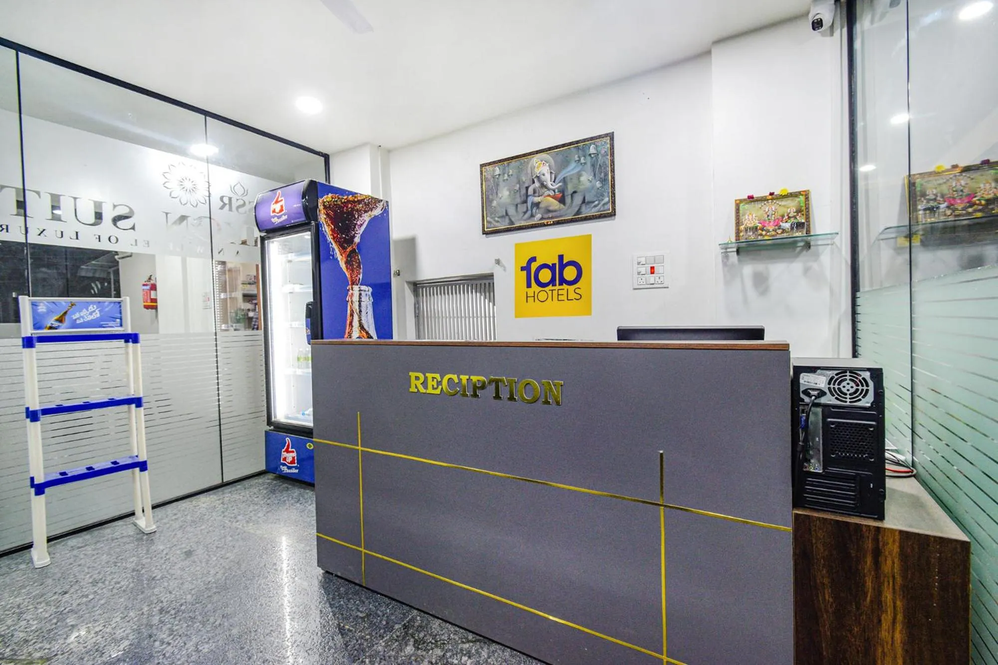 Lobby or reception in FabHotel SSR Ikon Suites - Nr Hyderabad Central University, Kondapur