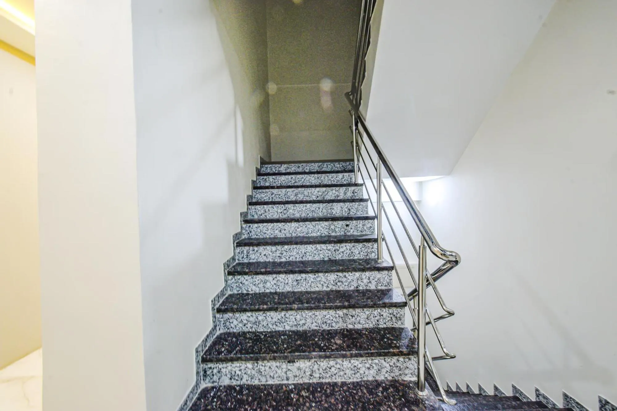 Lobby or reception in FabHotel SSR Ikon Suites - Nr Hyderabad Central University, Kondapur