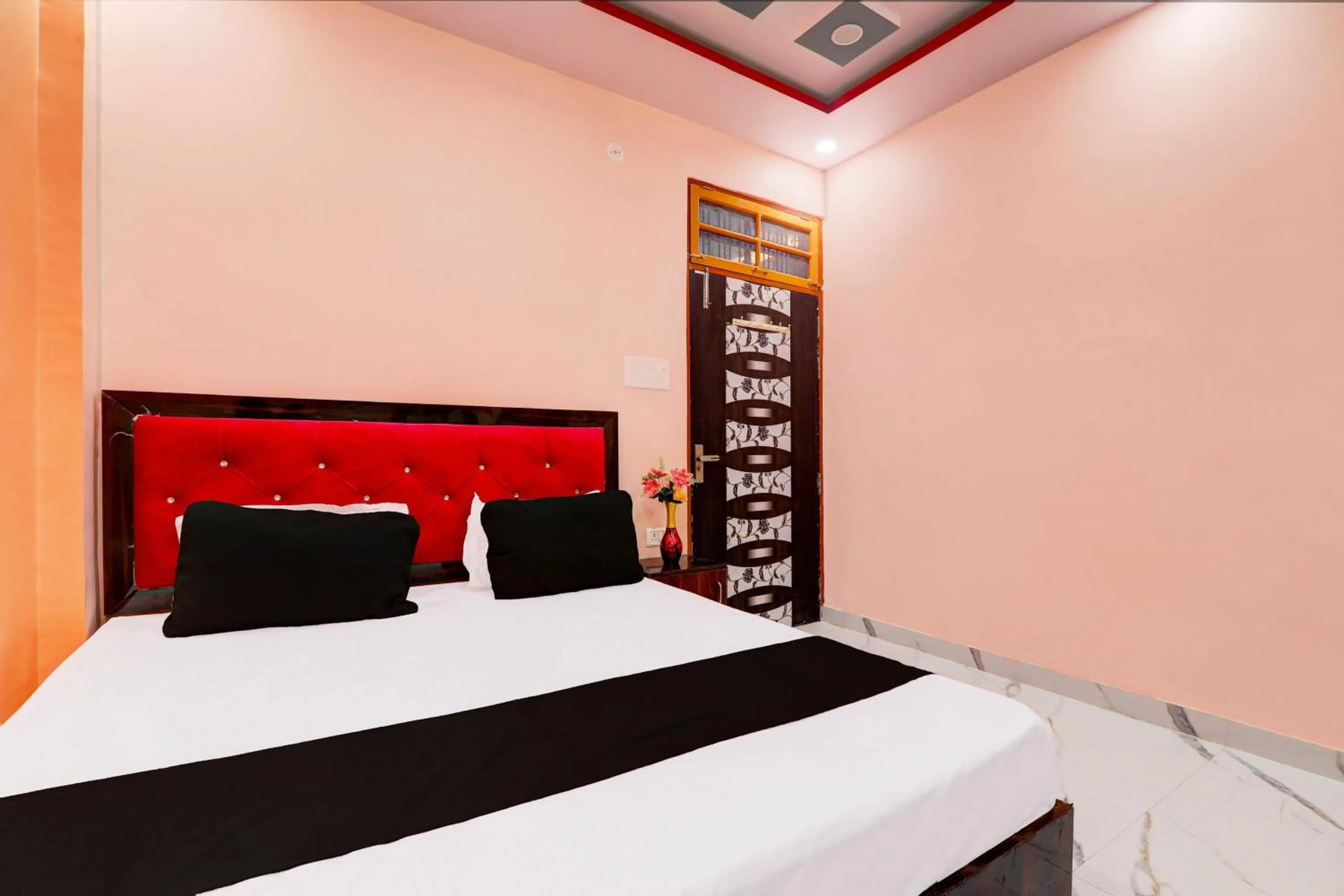 Bedroom, Bed in HOTEL O JC