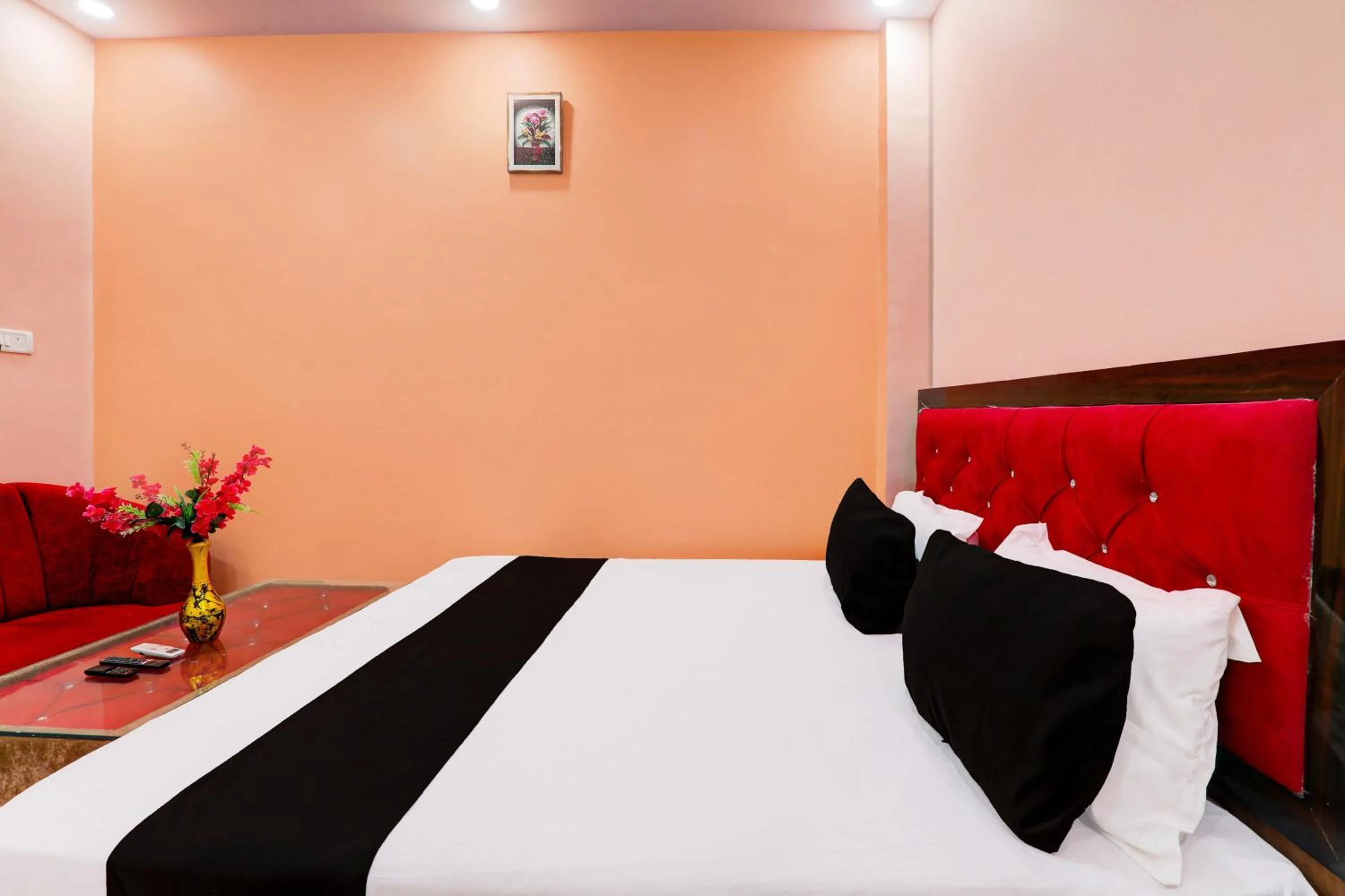 Bedroom, Bed in HOTEL O JC