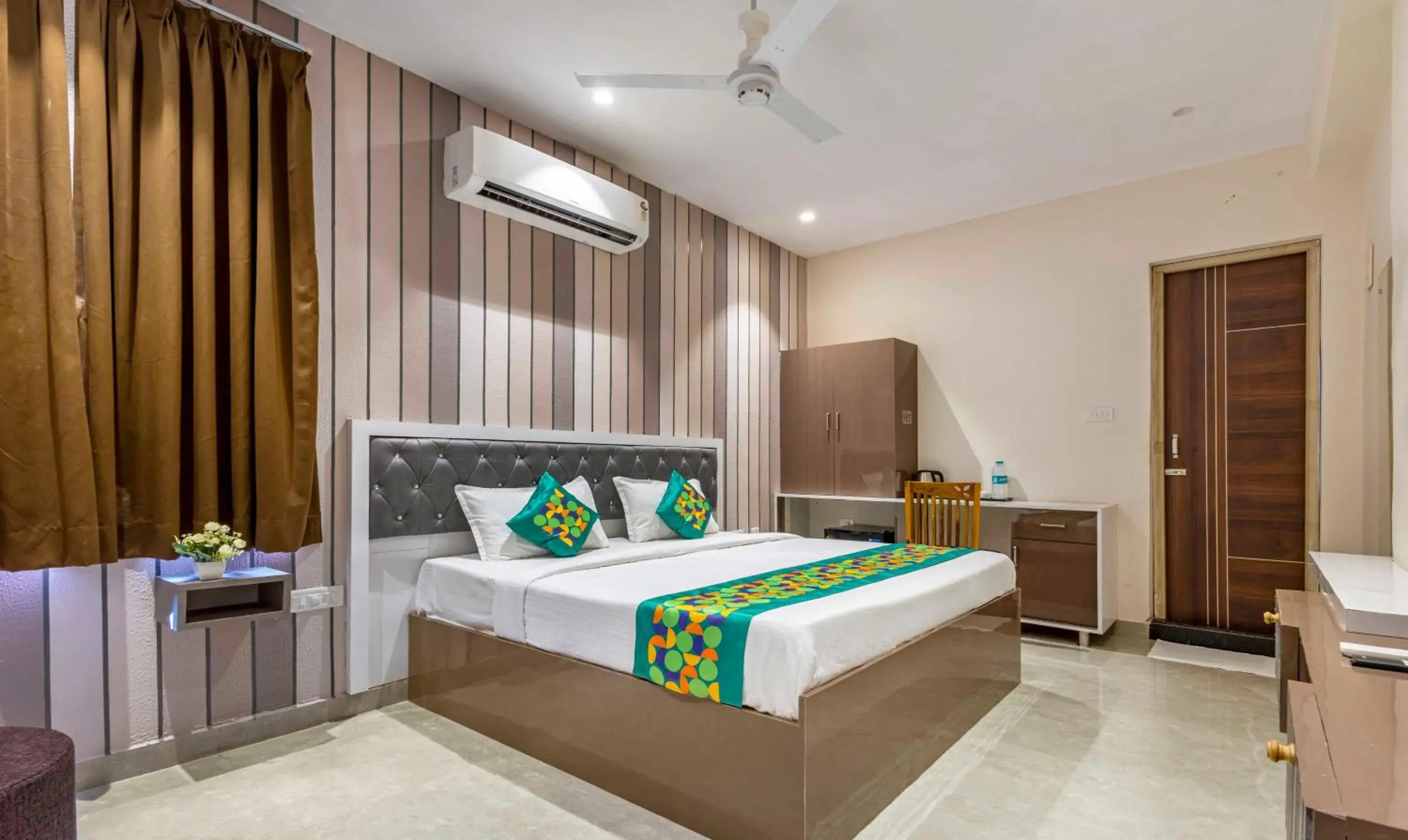 Deluxe Room - single occupancy in Treebo Imperia, Kommadi Deluxe Room - single occupancy in Treebo Imperia, Kommadi