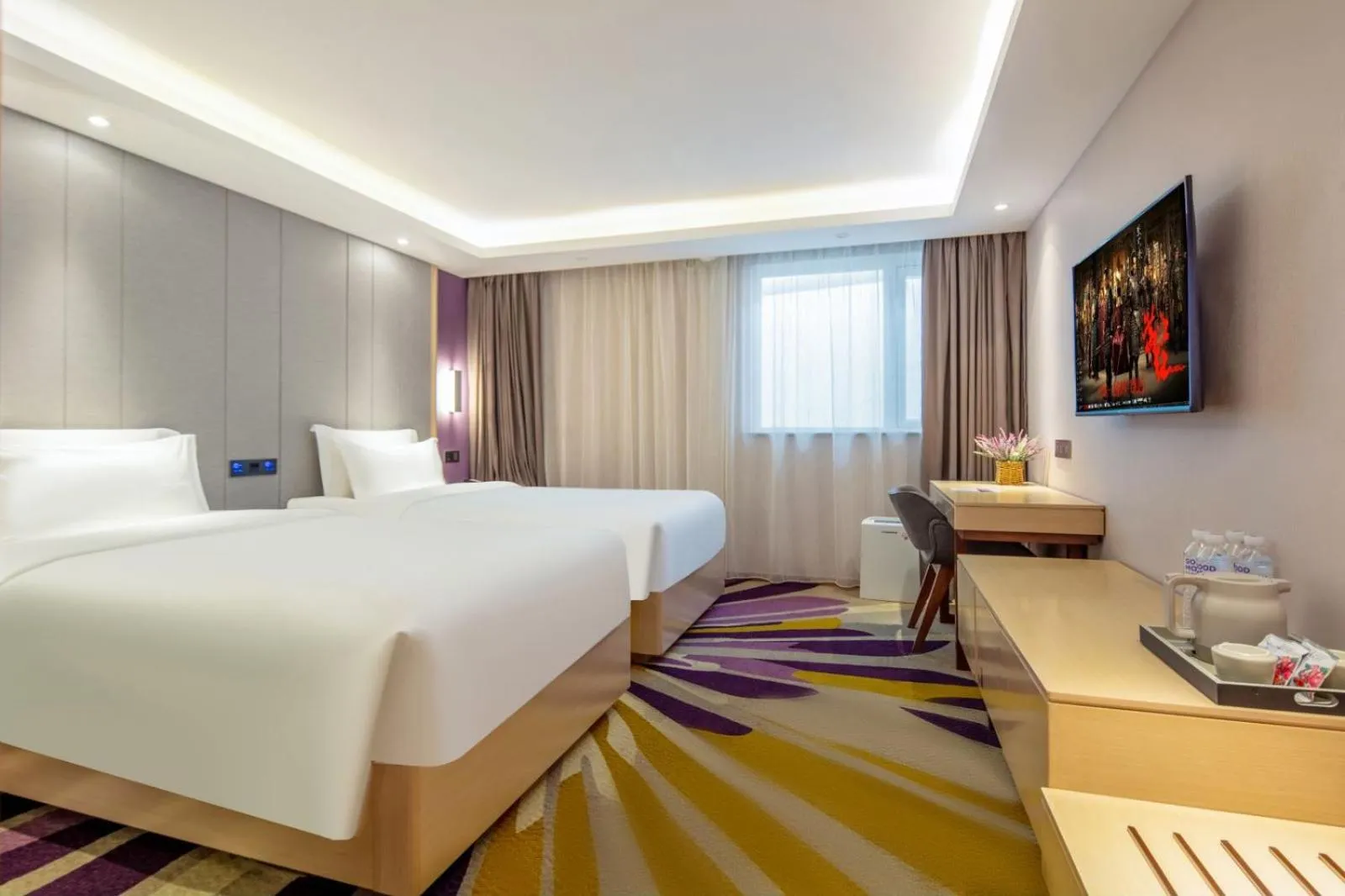 Photo of the whole room, Bed in Lavande Hotel Beijing Tiananmen Square Wangfujing Street Branch