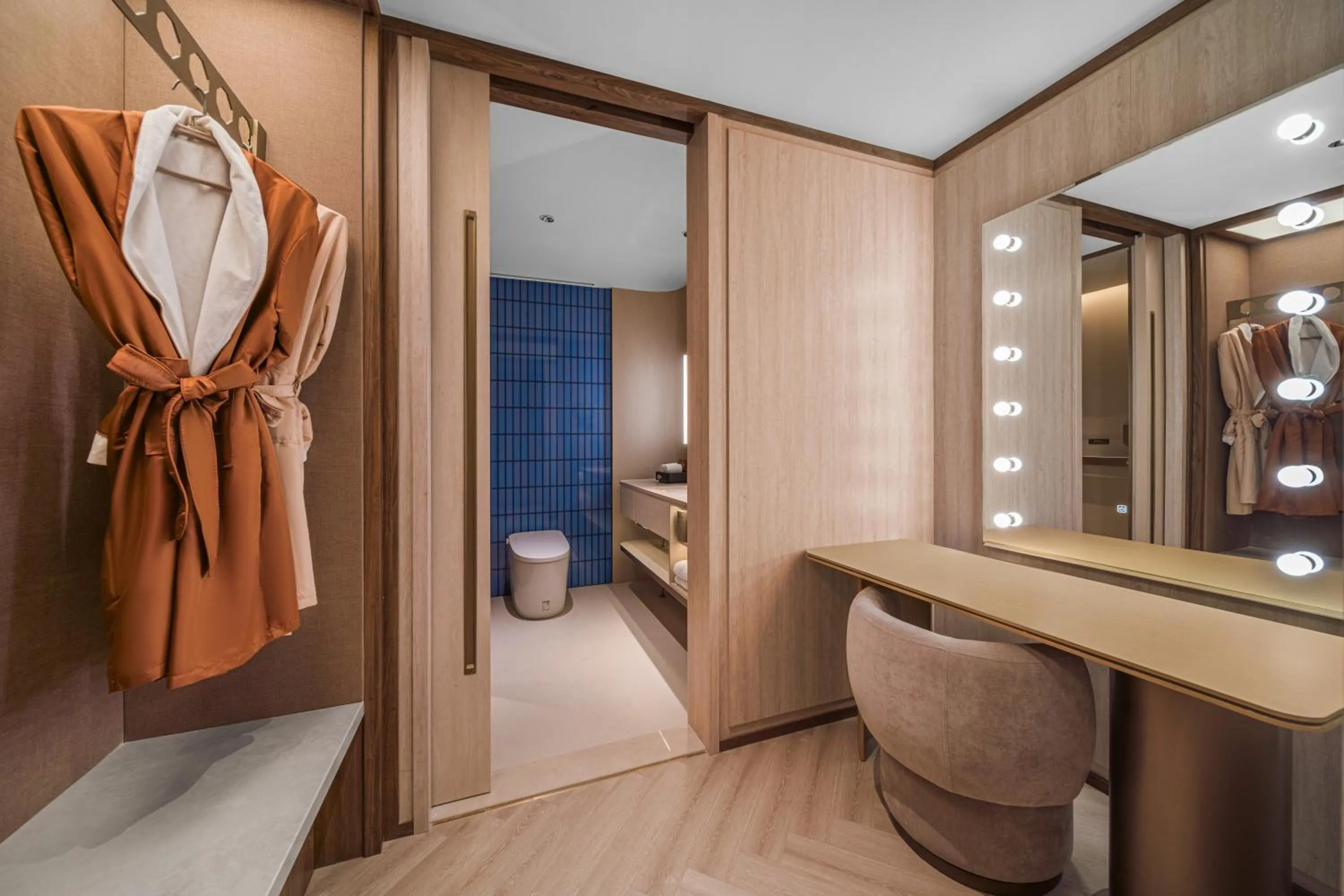 Shower in Crystal Orange Hotel Shanghai The Bund Yu Garden