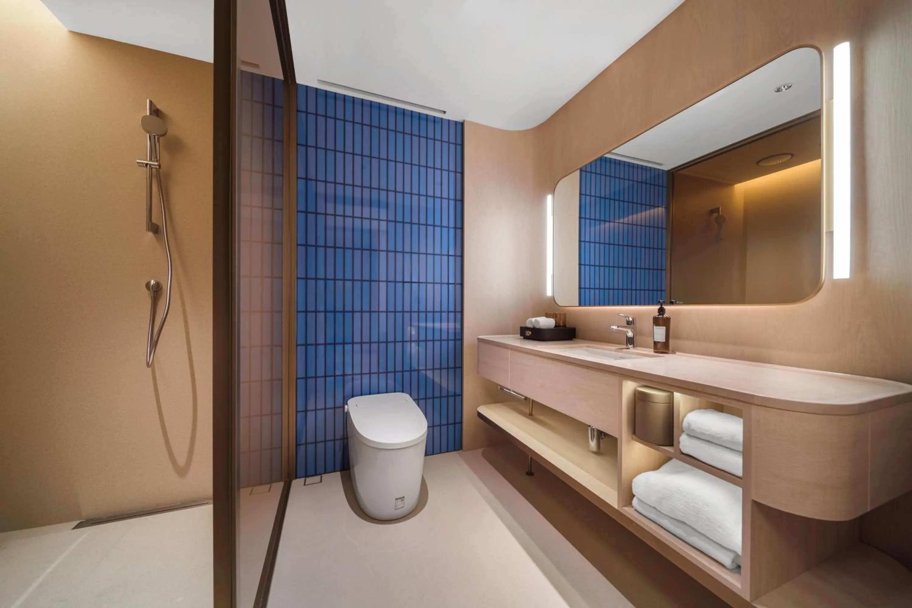 Bathroom in Crystal Orange Hotel Shanghai The Bund Yu Garden