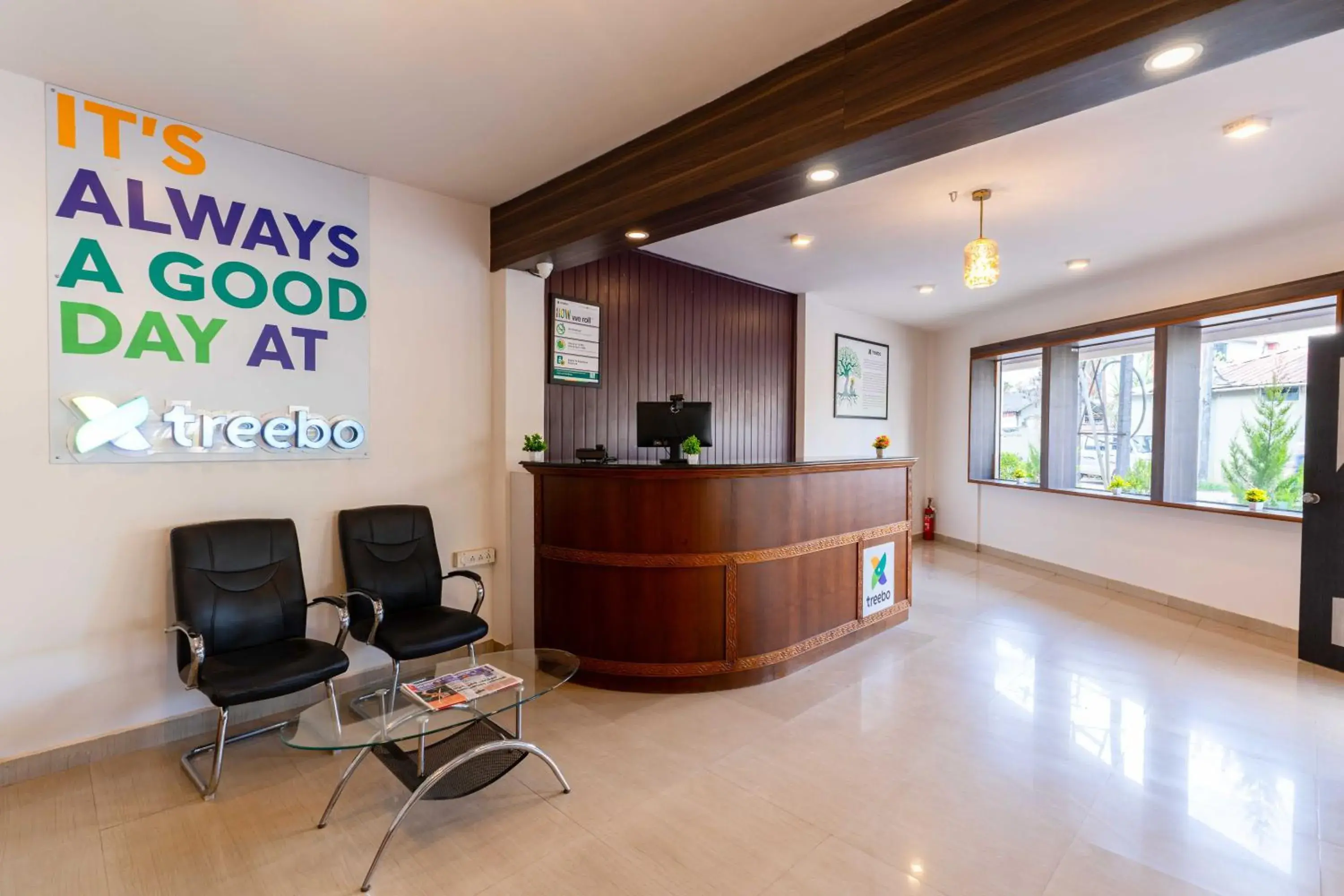 Lobby or reception in Treebo Regalia Comforts, 5 mins to Raja Seat Garden Lobby or reception in Treebo Regalia Comforts, 5 mins to Raja Seat Garden