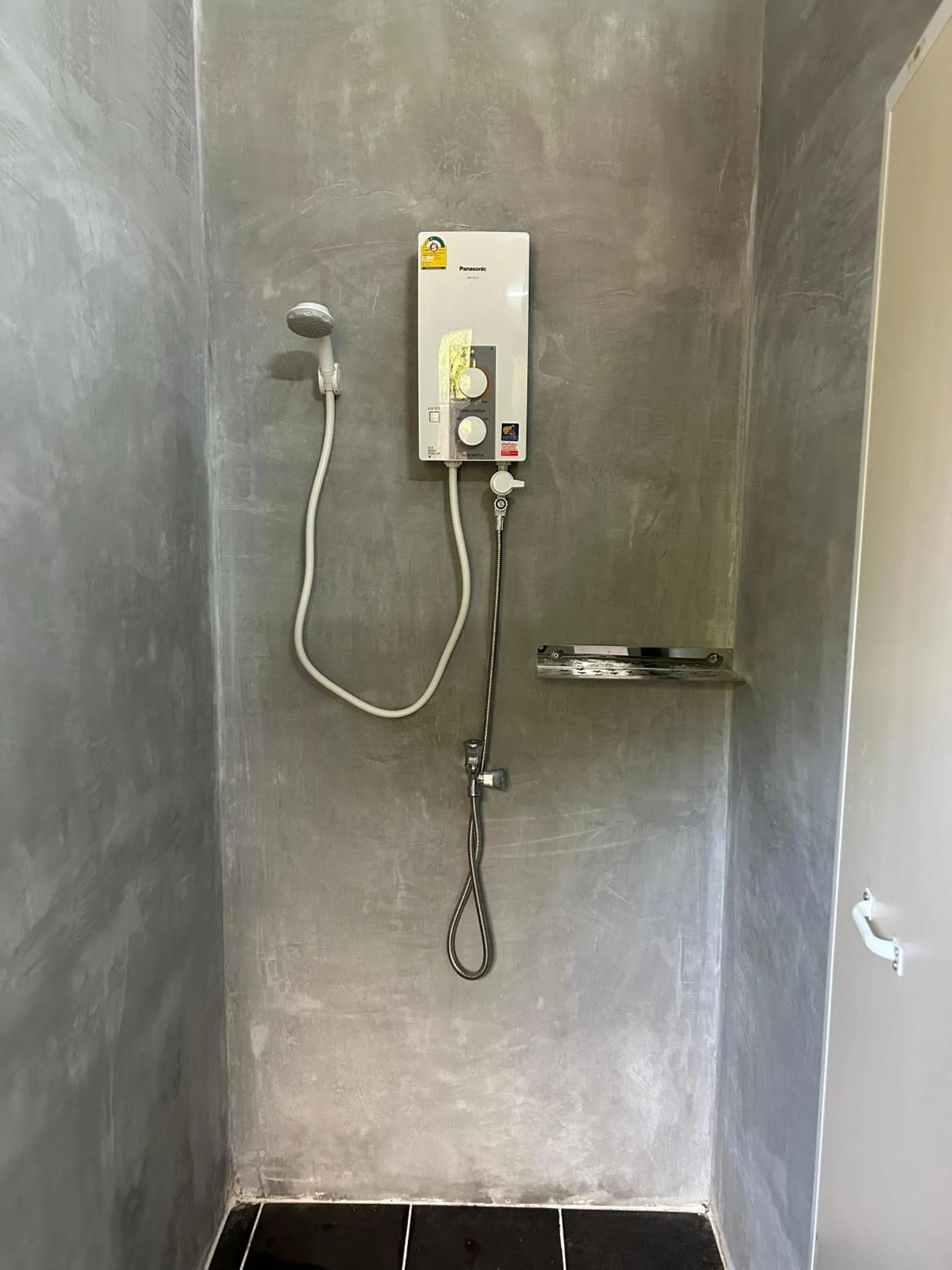 Shower in The Drop Inn