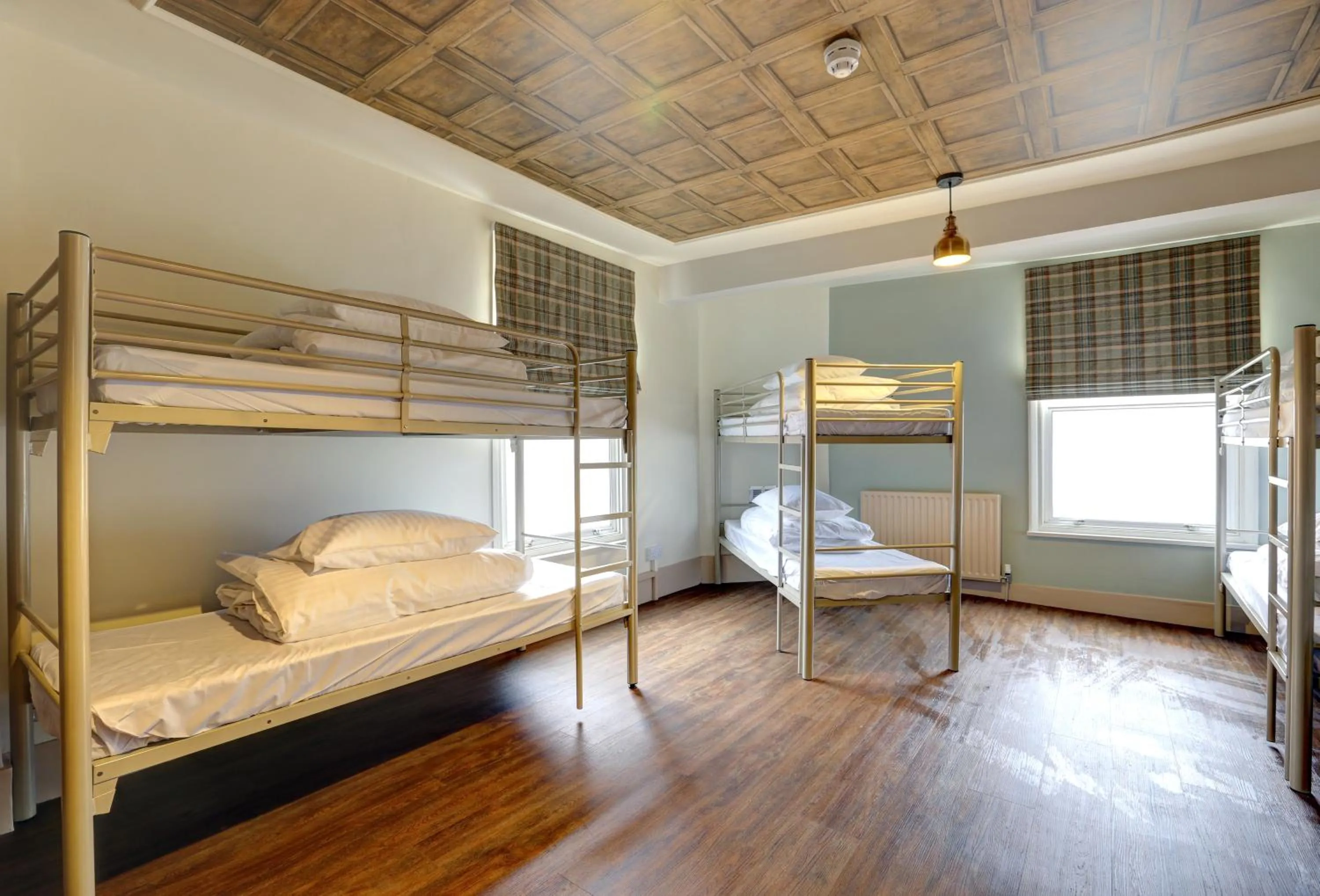 Bathroom, Bed in PubLove @ The Exmouth Arms, Euston