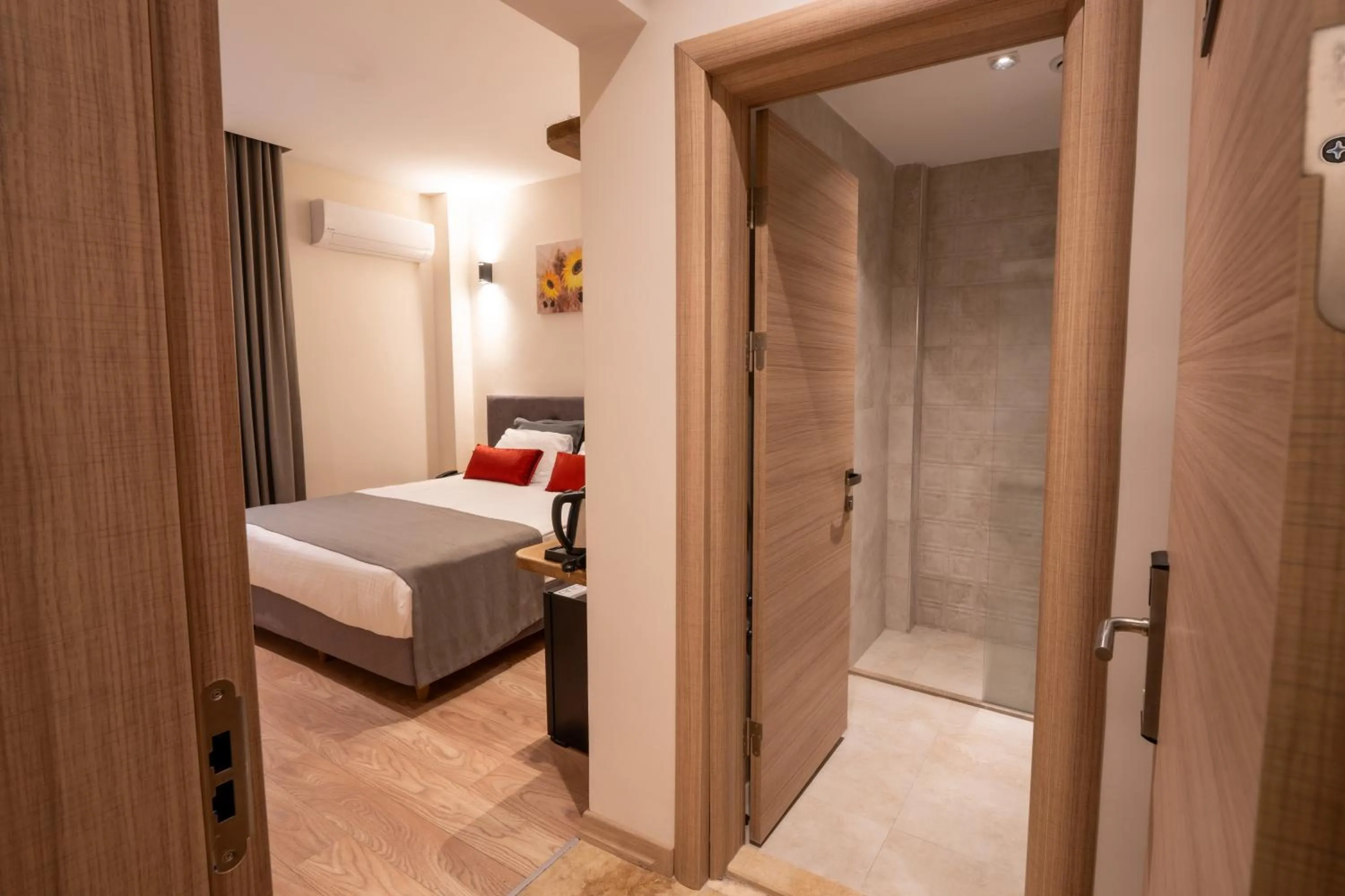 Shower, Bed in Stones of Cappadocia