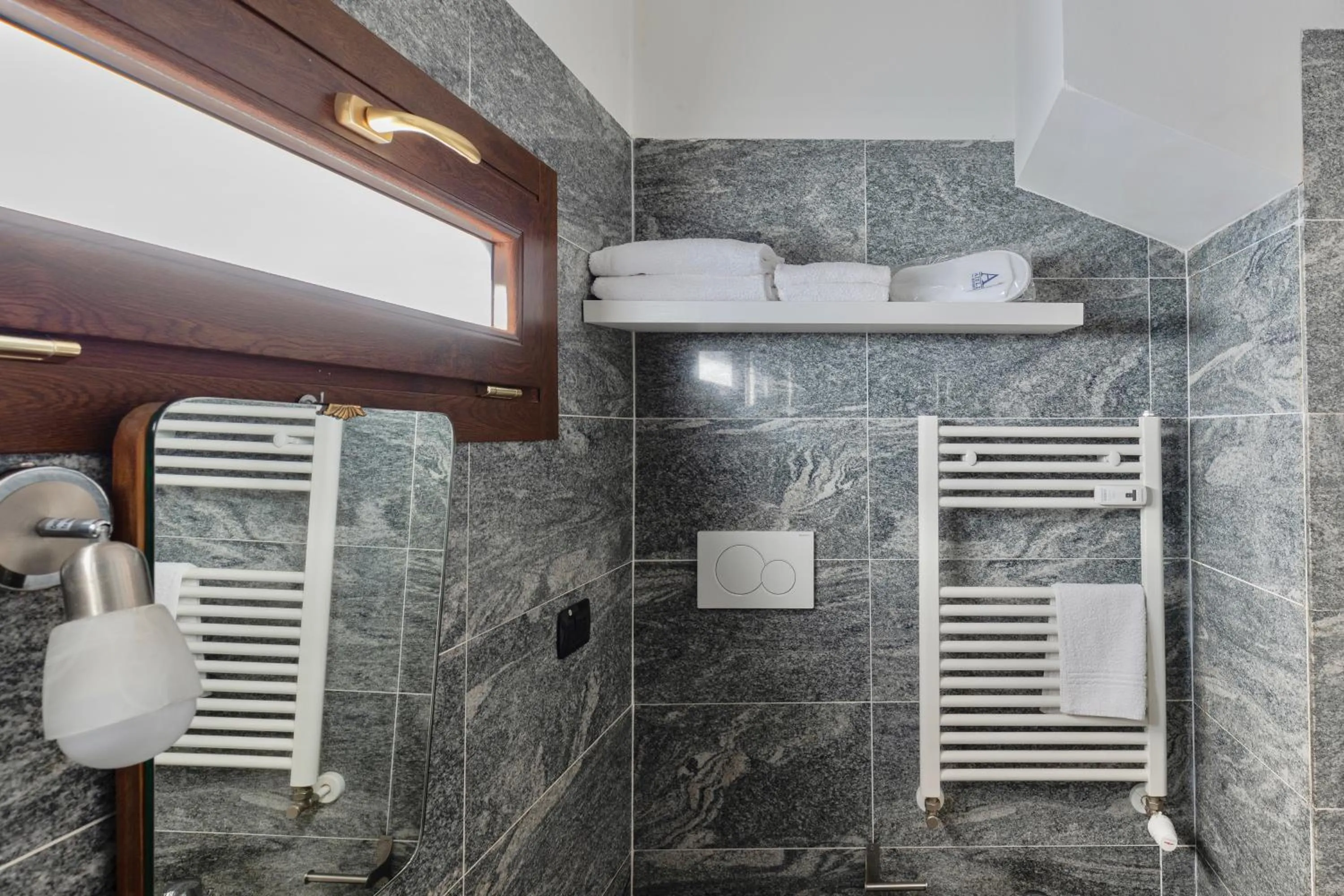 Bathroom in Aiello Suites Milan