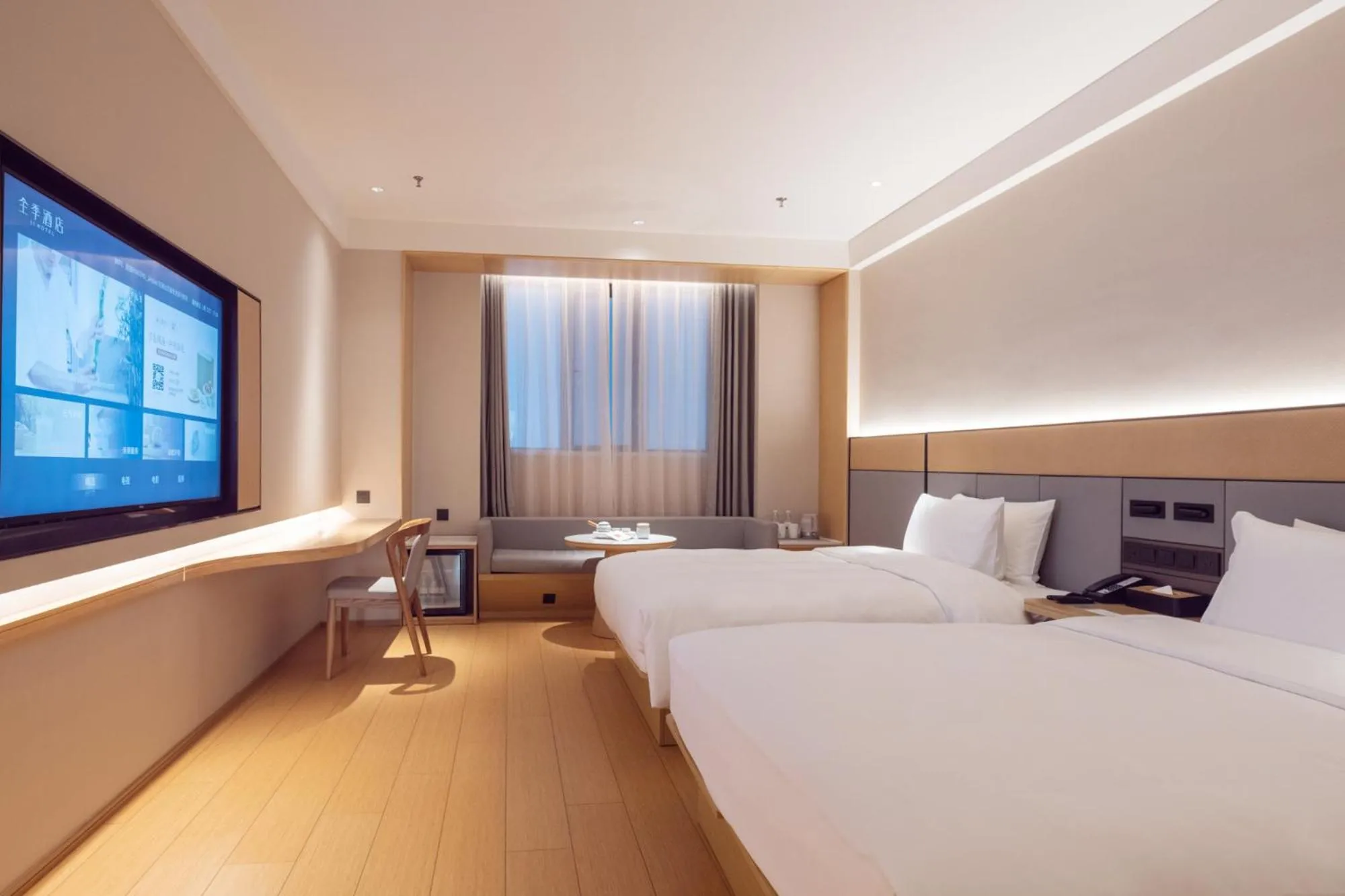 Deluxe Family Room in JI Hotel Shanghai Pudong Airport East Station