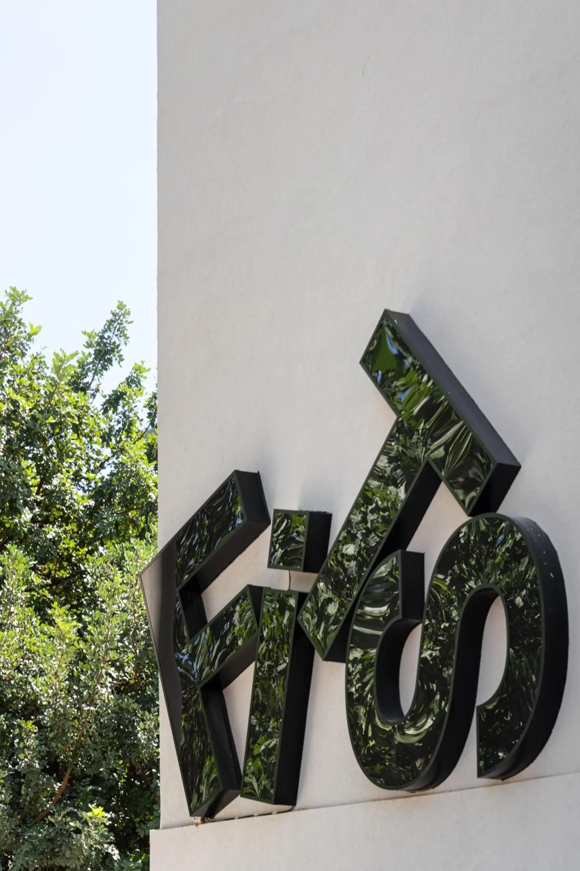 Property building in Fits Living Property building in Fits Living