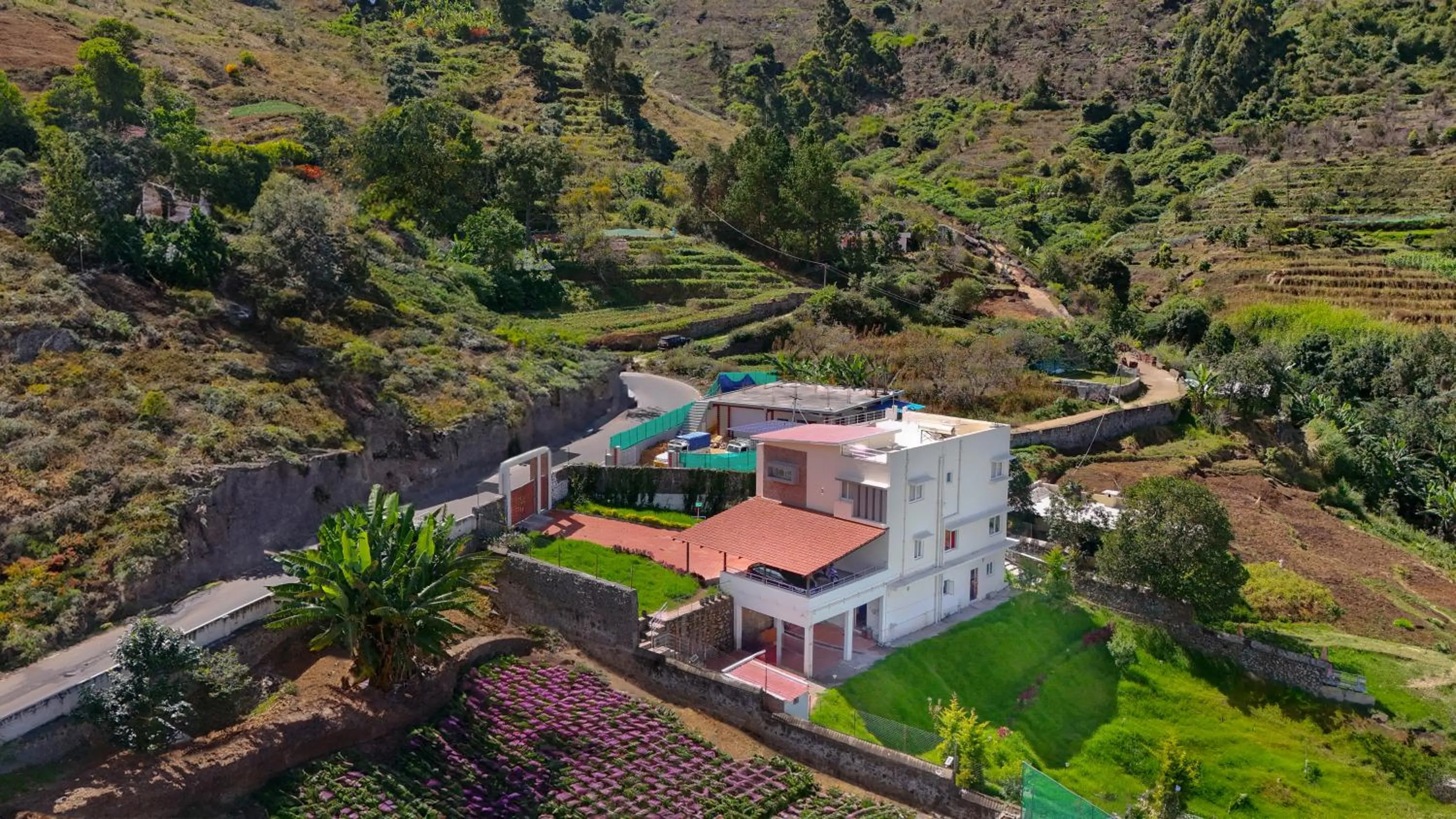 Property building in Queen's Hotel Mount garden Kodaikanal