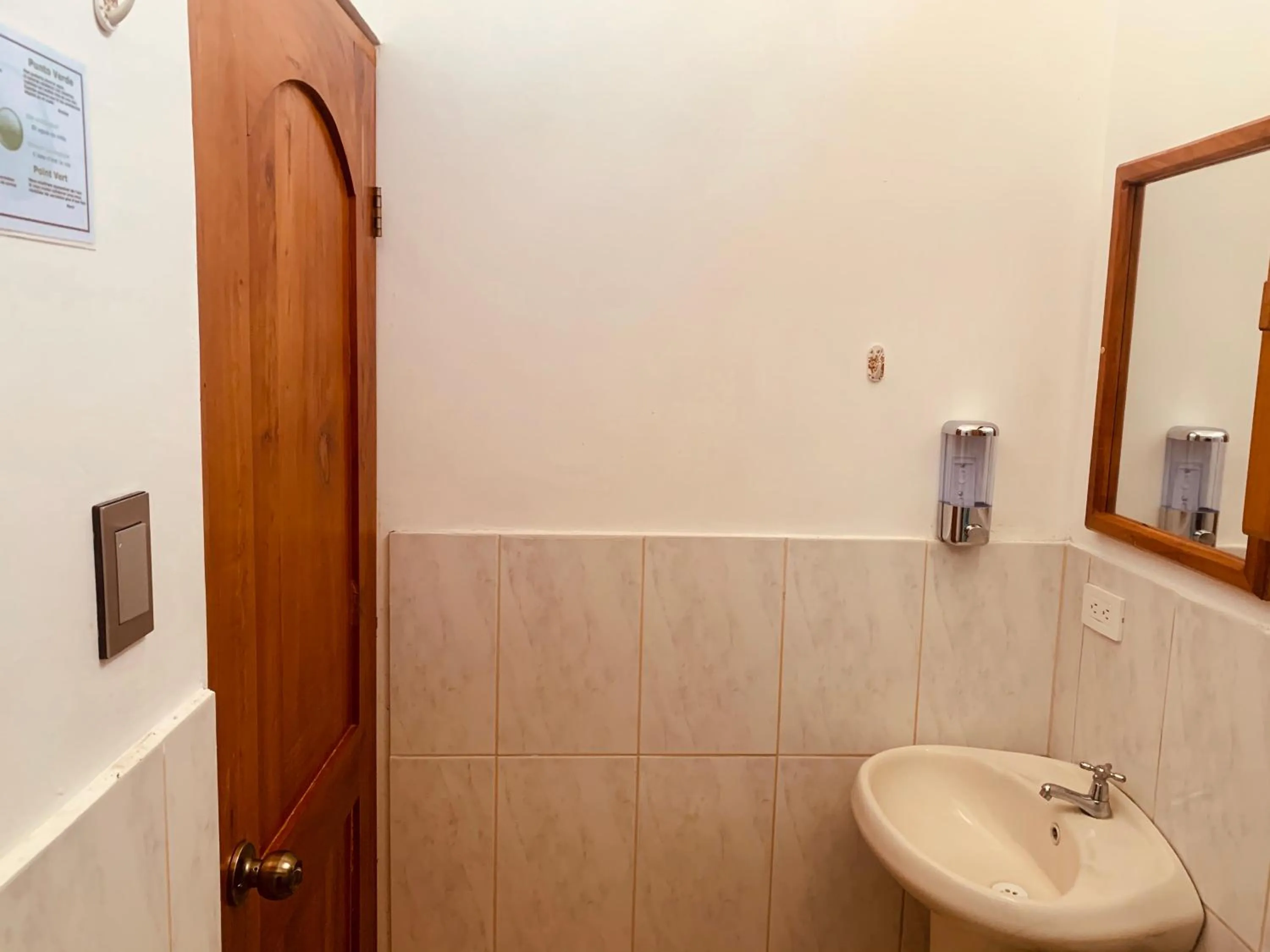 Hostal White House Galapagos