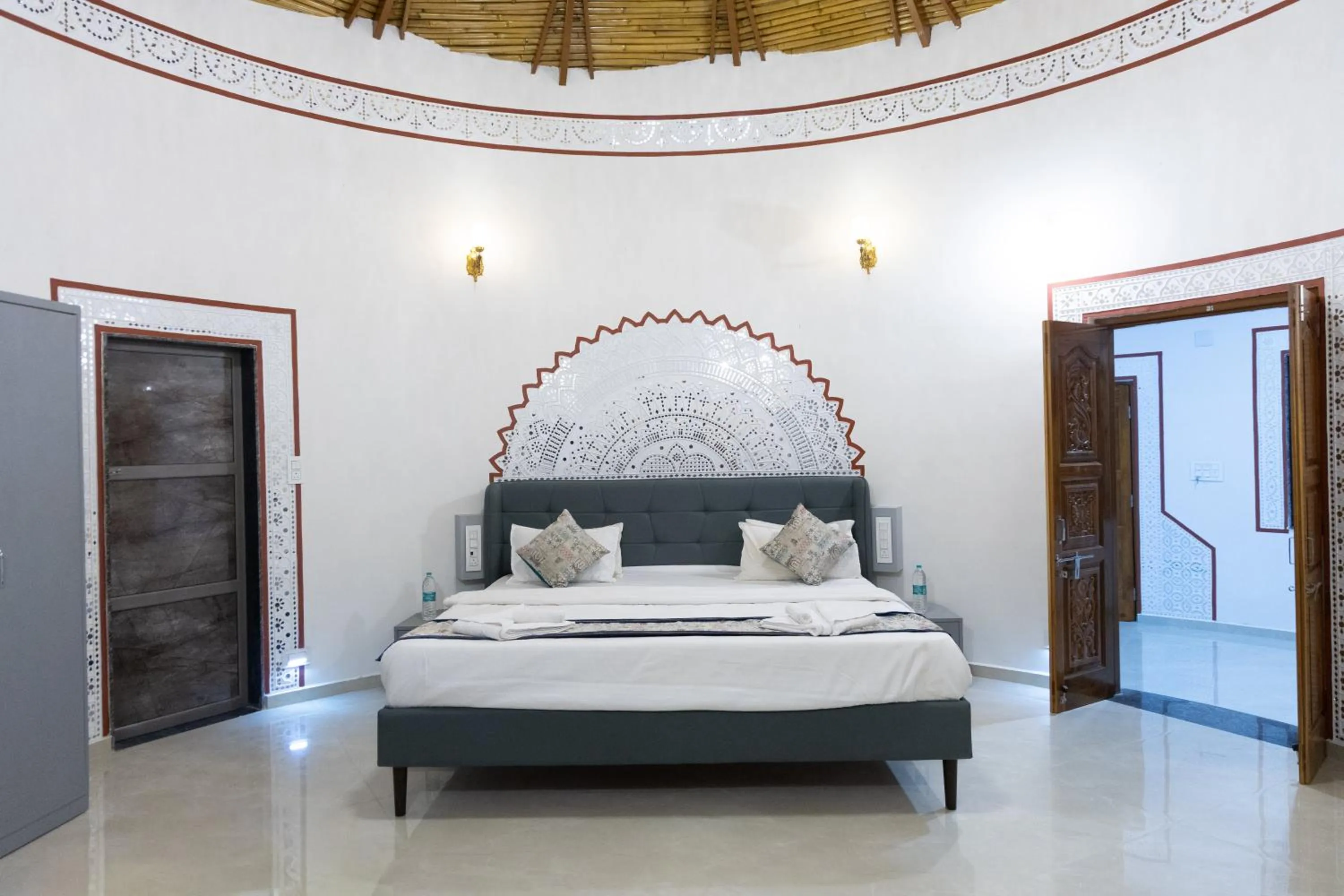 Bedroom, Bed in Heritage Resort Dholavira