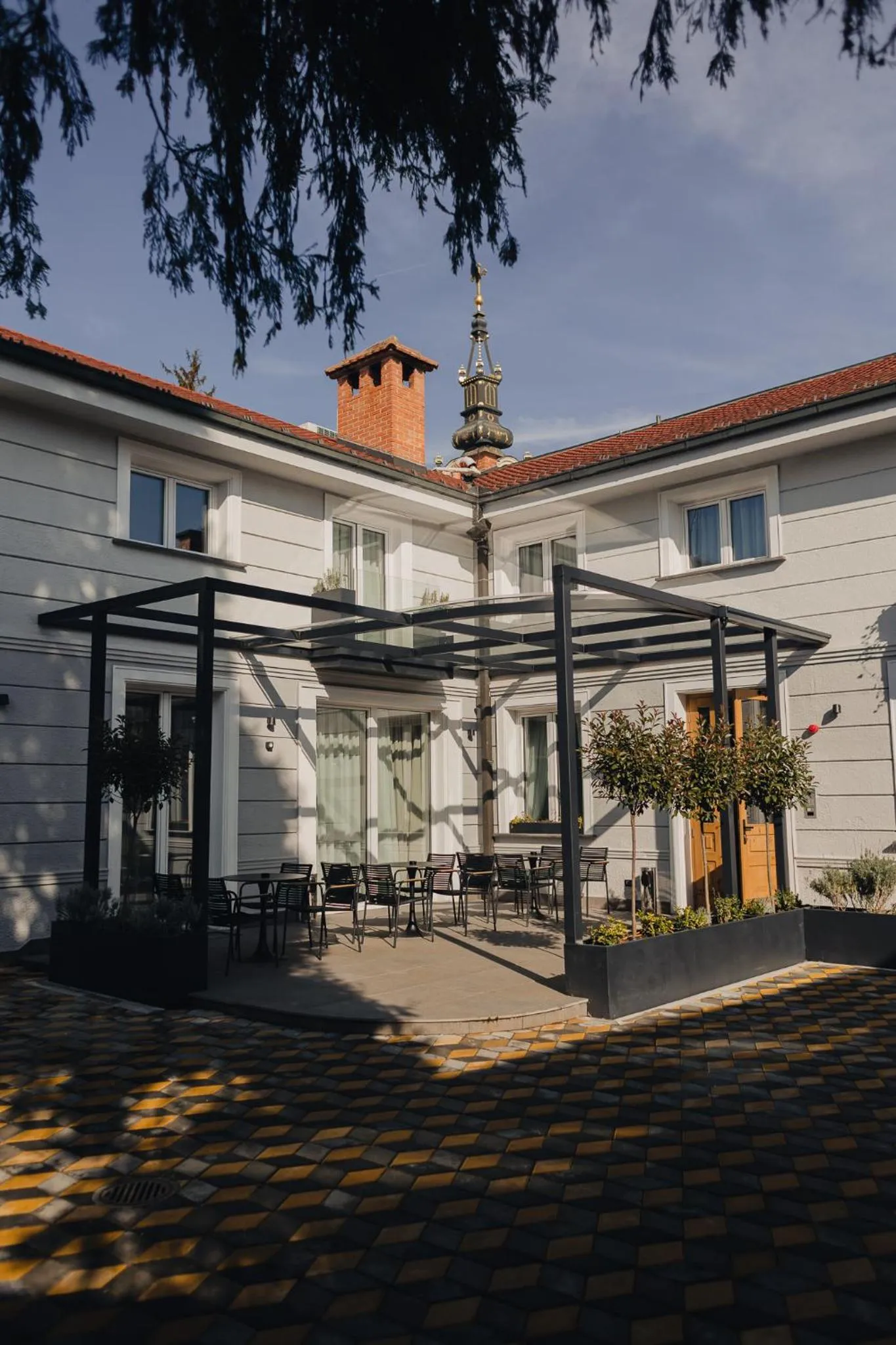 Property building in Hotel Flaneur