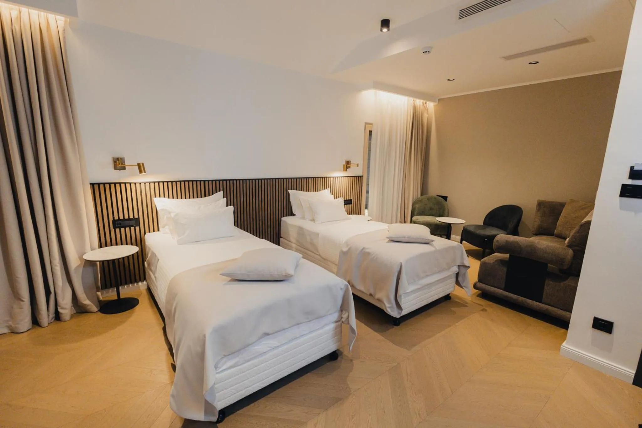 Bed in Hotel Flaneur