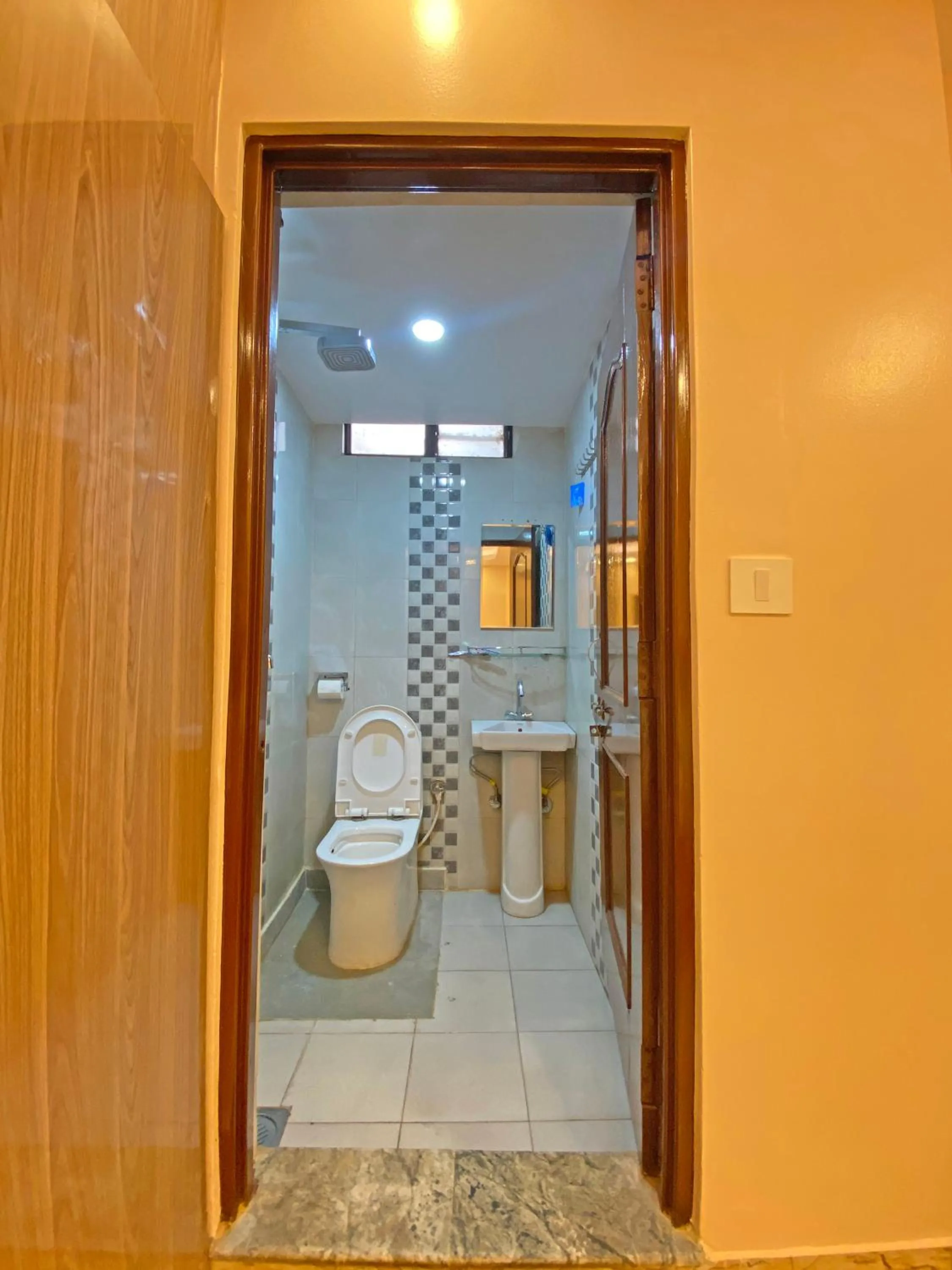 Toilet in Hotel Resunga Arjun