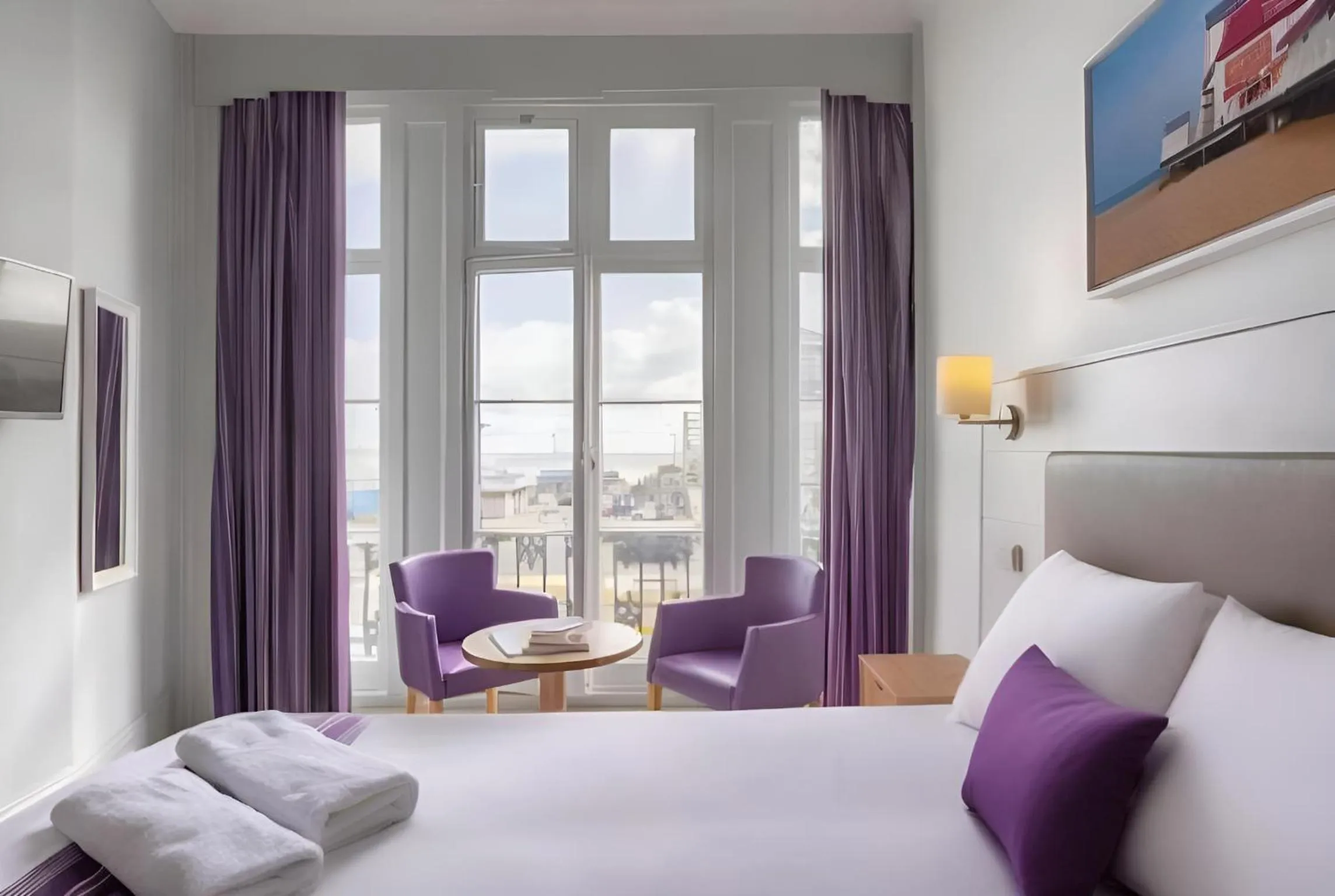 Bed in The Carlton Hotel