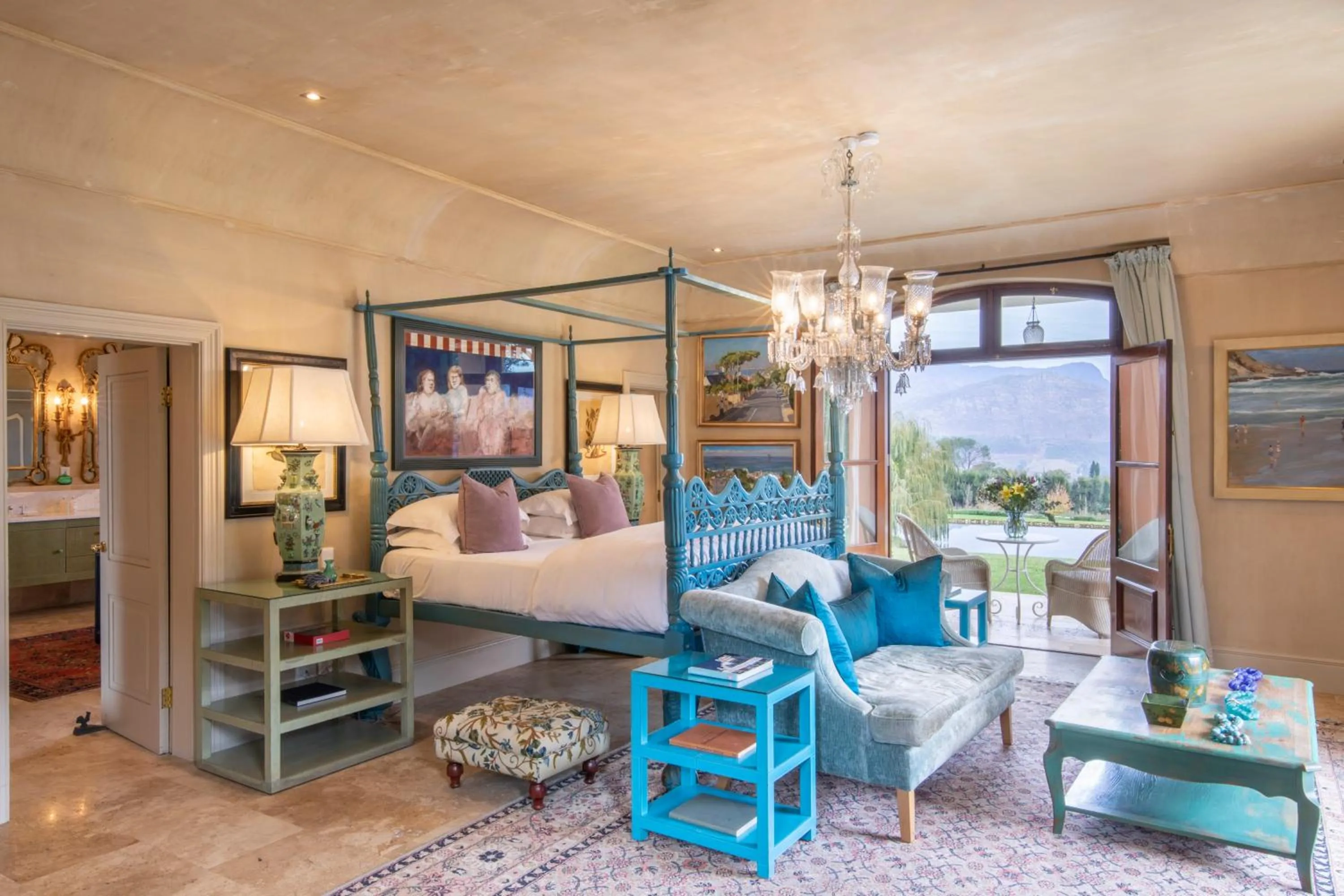 Photo of the whole room, Bed in La Residence