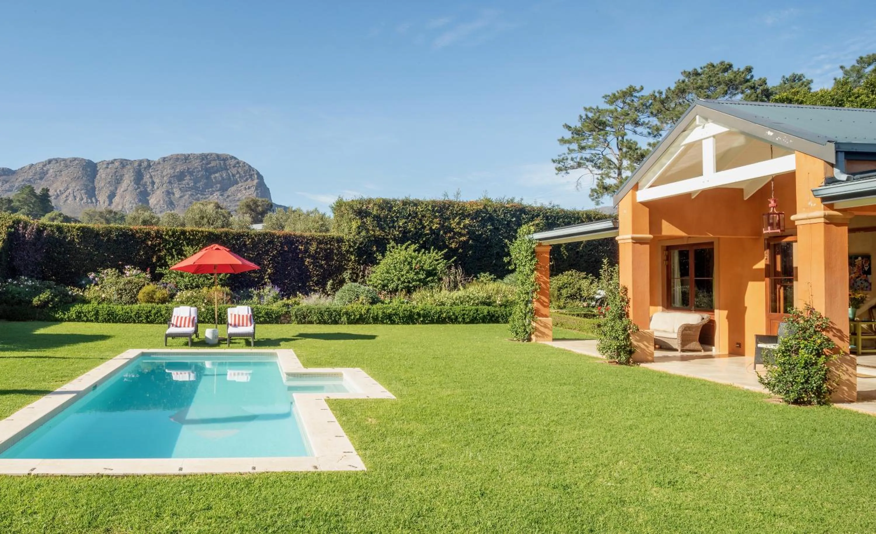 Swimming pool in La Residence