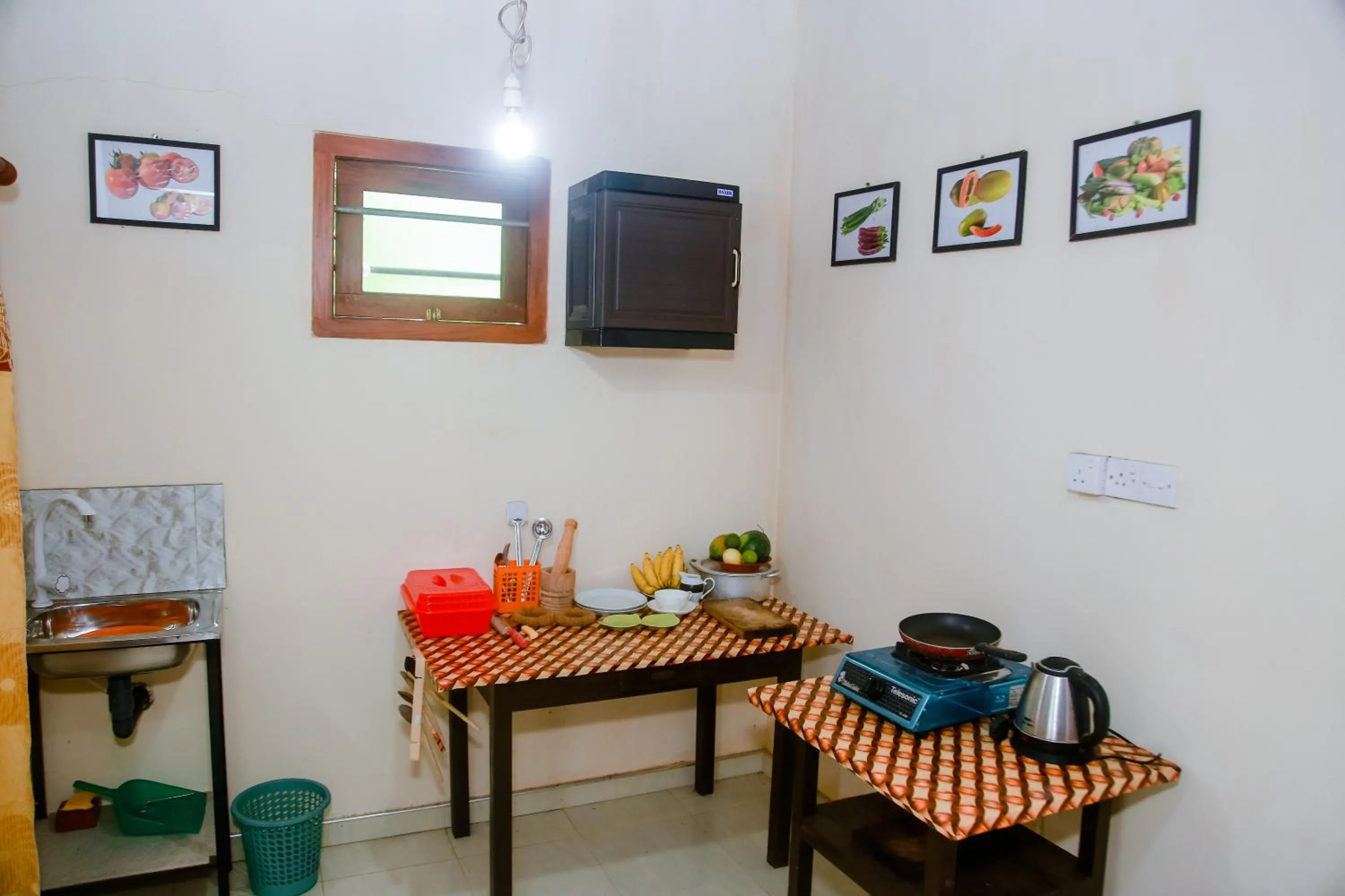 Kitchen or kitchenette in Ranjith Guest
