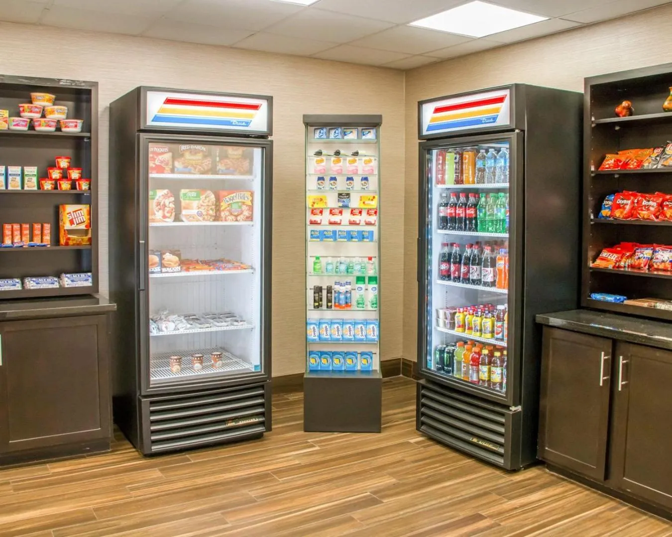 On-site shops in Comfort Inn & Suites San Marcos near Outlet Mall