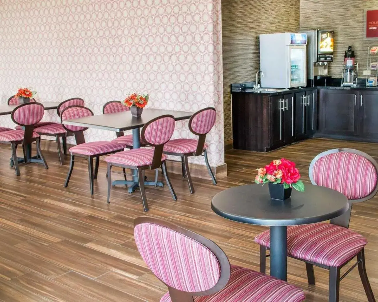 Buffet breakfast in Comfort Inn & Suites San Marcos near Outlet Mall Buffet breakfast in Comfort Inn & Suites San Marcos near Outlet Mall