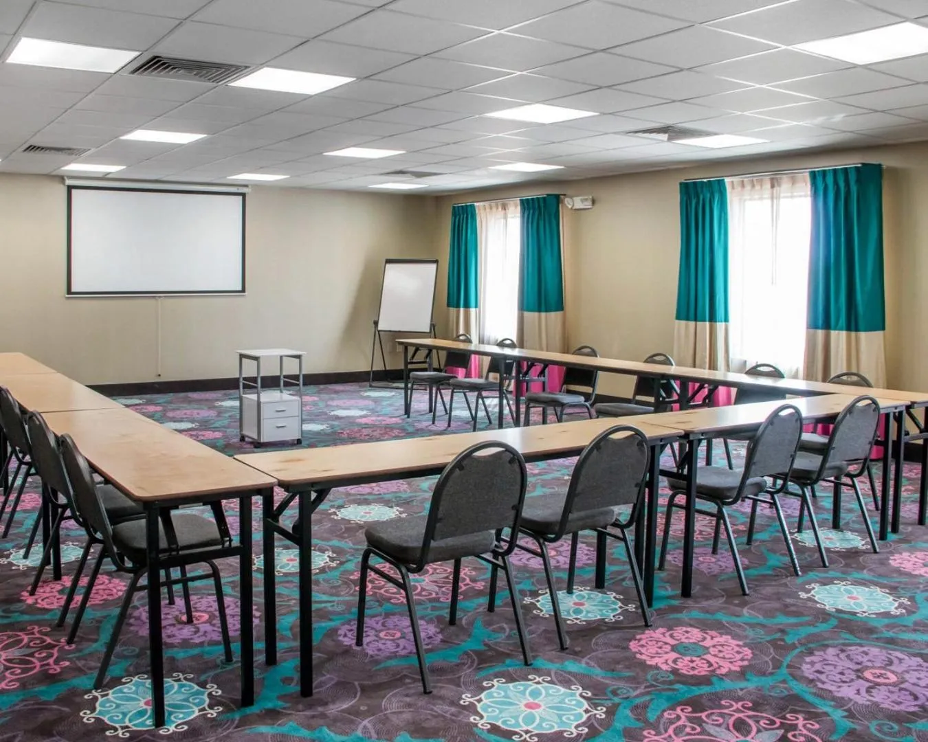 Day in Comfort Inn & Suites San Marcos near Outlet Mall