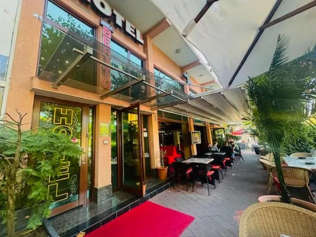 Seating area in Hotel Berito