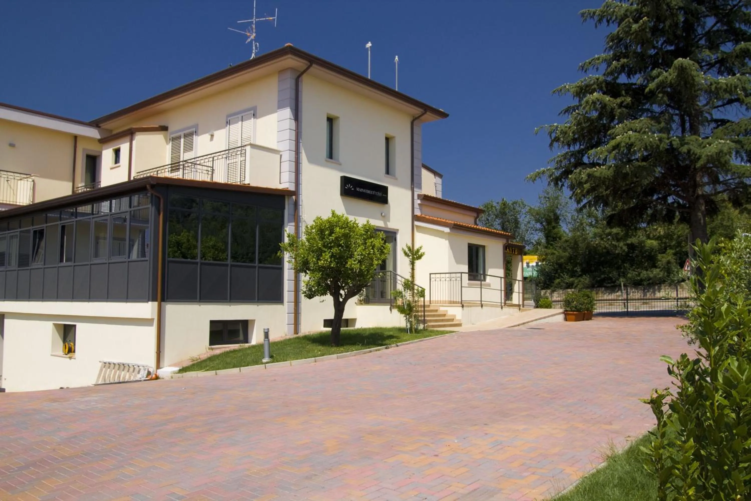 Facade/entrance in Hotel Main Street