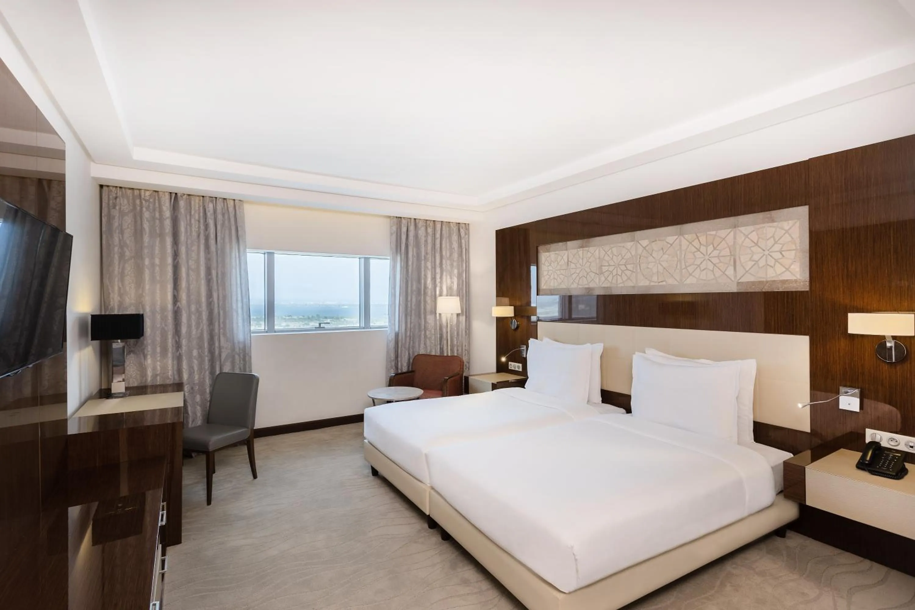 Bed in Radisson Blu Hotel & Convention Center, Tunis