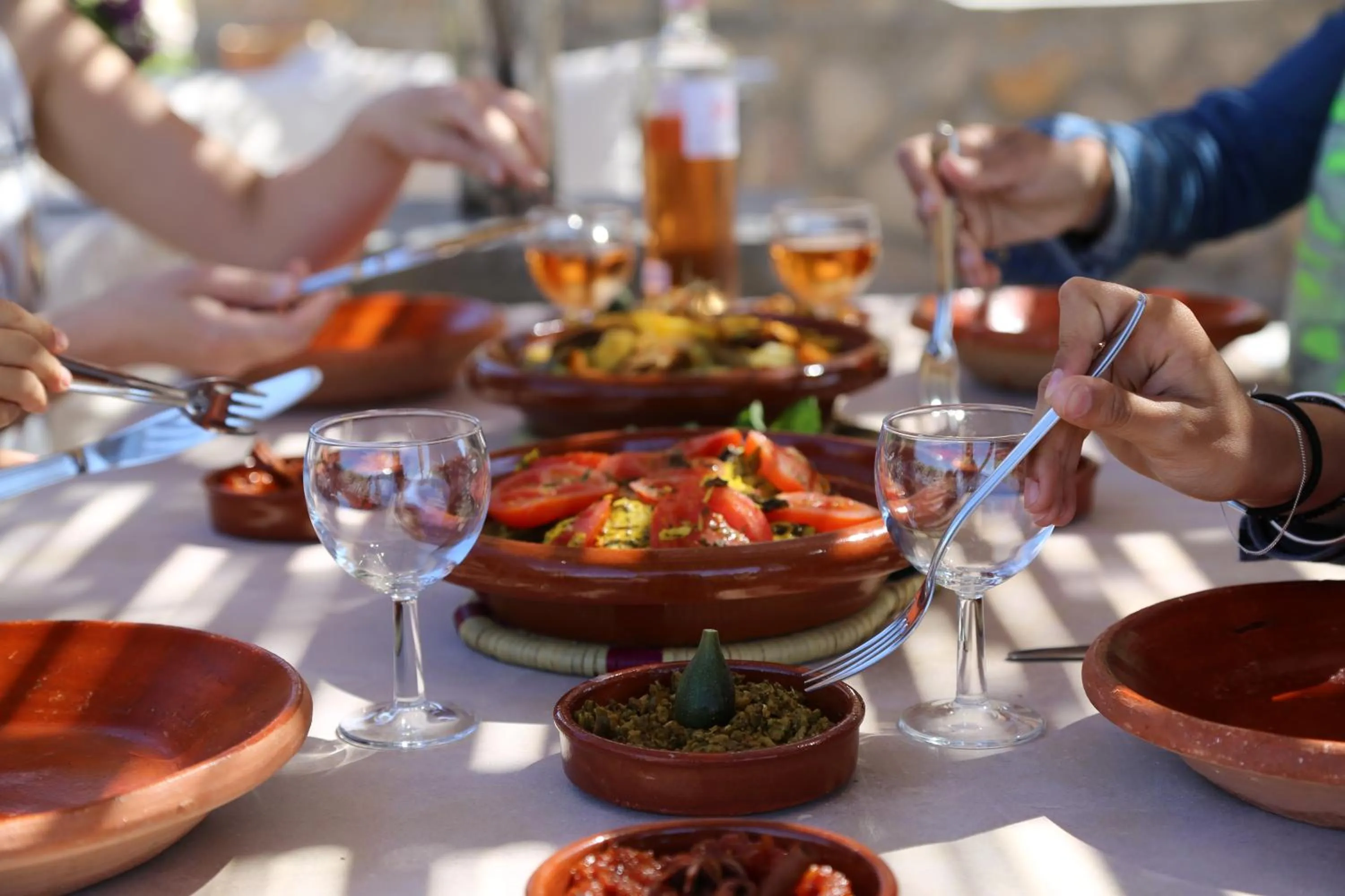 Restaurant/places to eat in Dar El Mandar - Ferme & Table d'Hôte Berbère